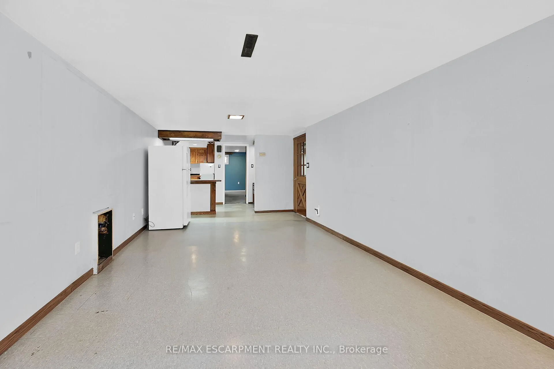 Photo 26 of 31 Belair Drive, Hamilton, Centremount — HOMEH