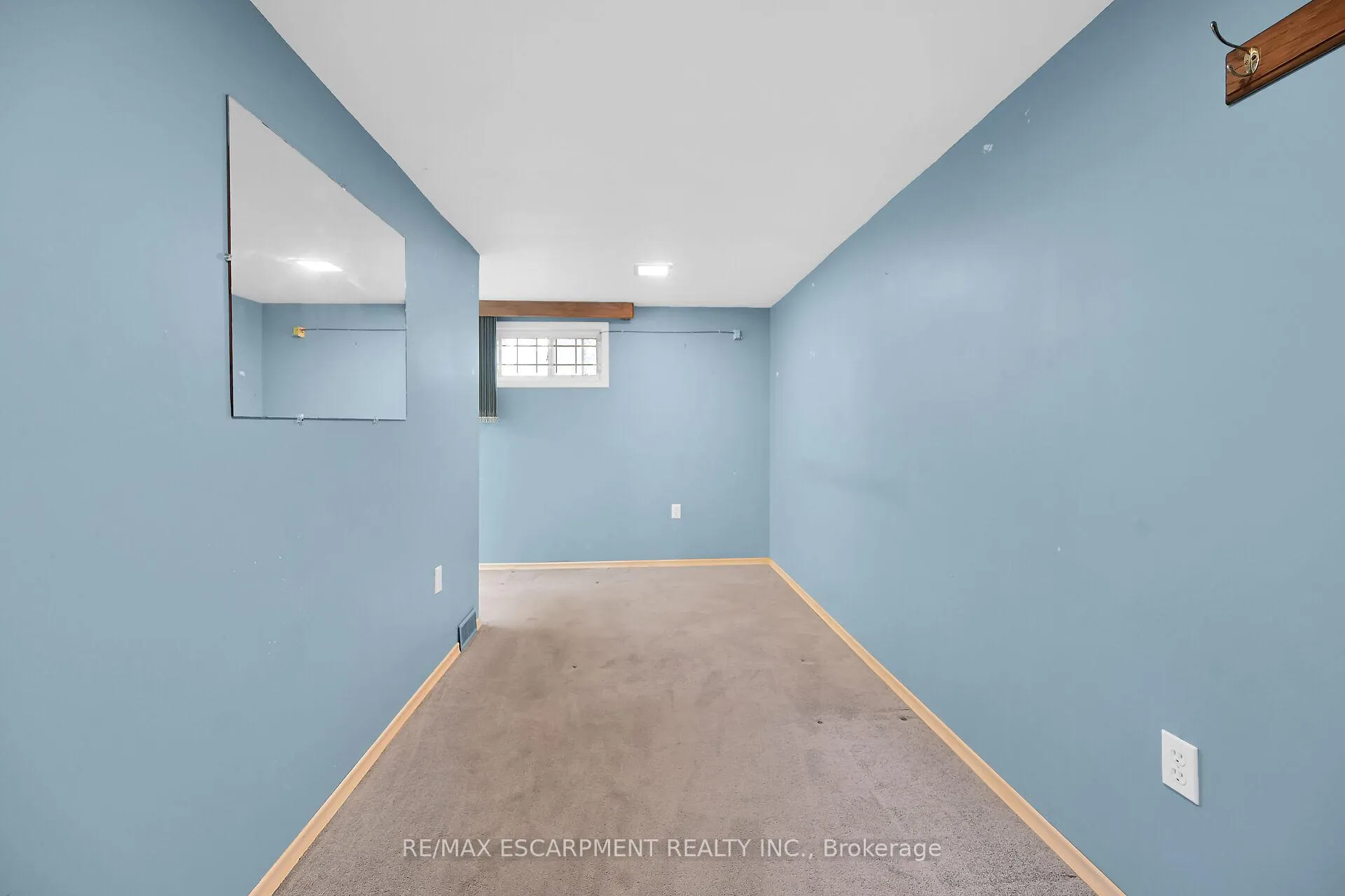 Photo 32 of 31 Belair Drive, Hamilton, Centremount — HOMEH