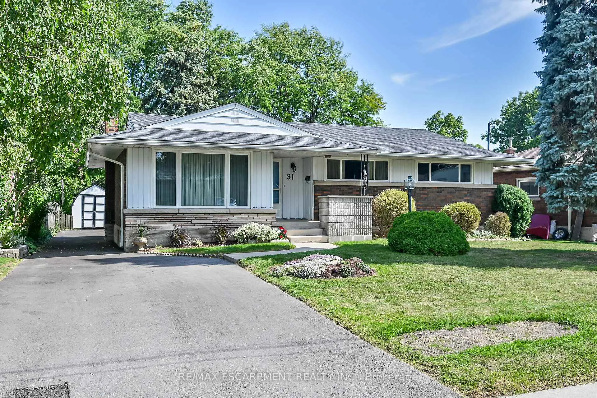 Photo 43 of 31 Belair Drive, Hamilton, Centremount — HOMEH