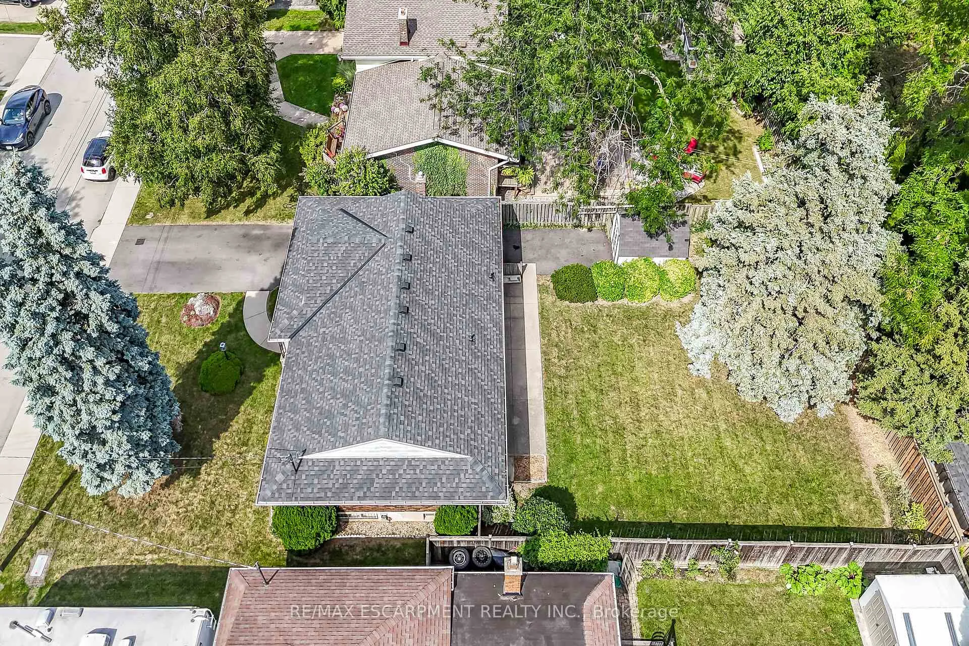 Photo 47 of 31 Belair Drive, Hamilton, Centremount — HOMEH