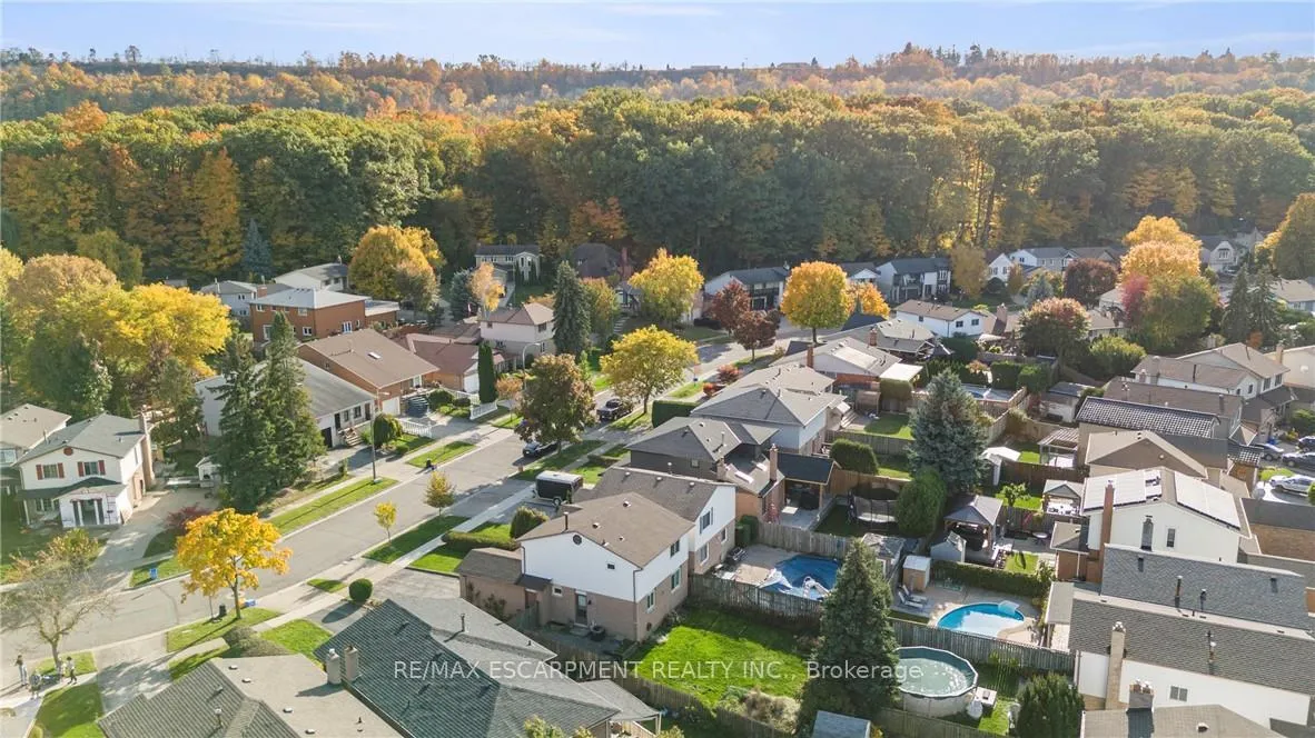 Photo 4 of 26 Glenashton Drive, Hamilton, Stoney Creek — HOMEH