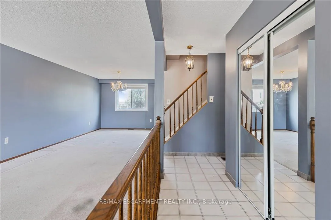 Photo 8 of 26 Glenashton Drive, Hamilton, Stoney Creek — HOMEH
