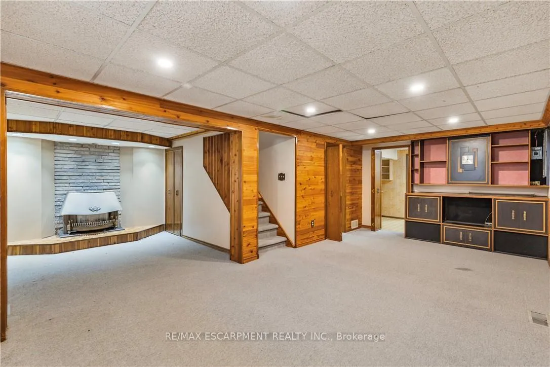 Photo 20 of 26 Glenashton Drive, Hamilton, Stoney Creek — HOMEH