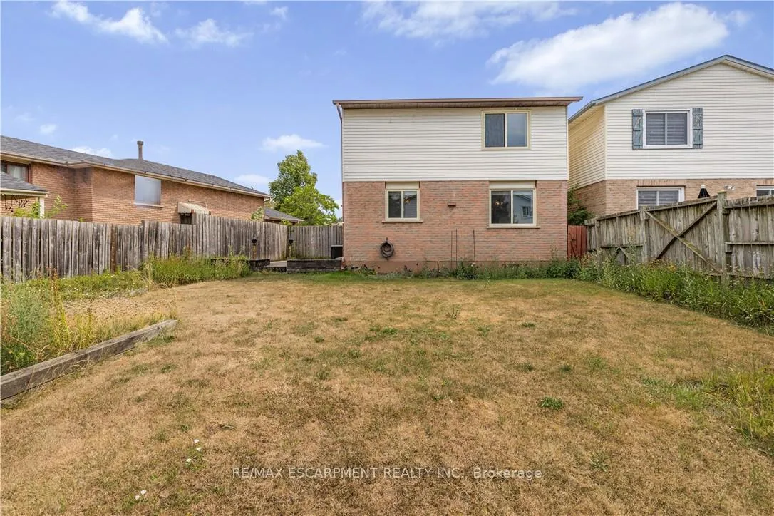 Photo 25 of 26 Glenashton Drive, Hamilton, Stoney Creek — HOMEH