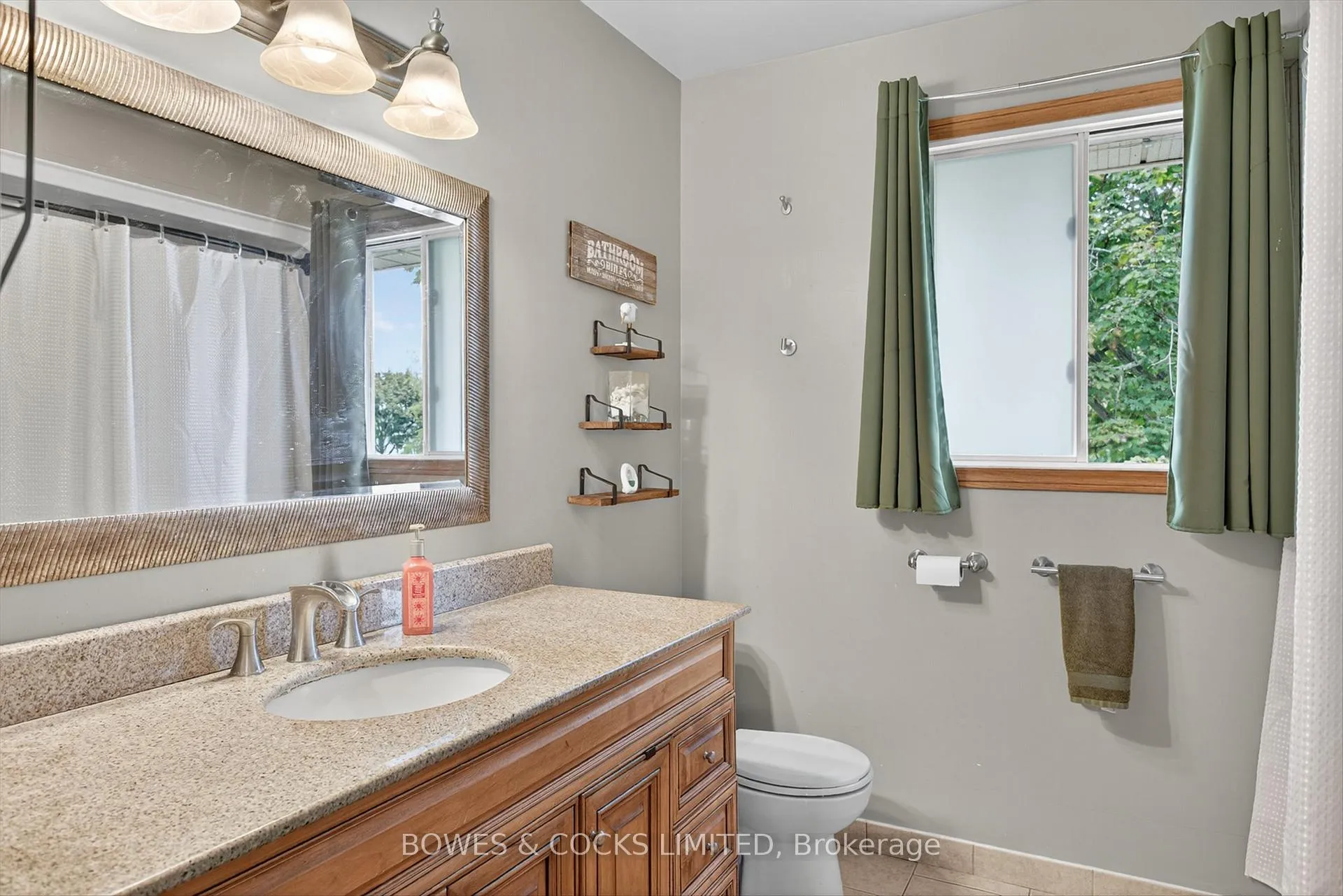 Photo 19 of 1349 Tudor Crescent, Peterborough, Ashburnham Ward 4 — HOMEH