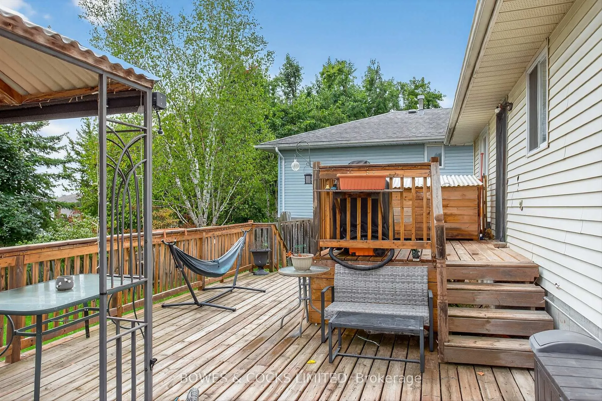 Photo 33 of 1349 Tudor Crescent, Peterborough, Ashburnham Ward 4 — HOMEH