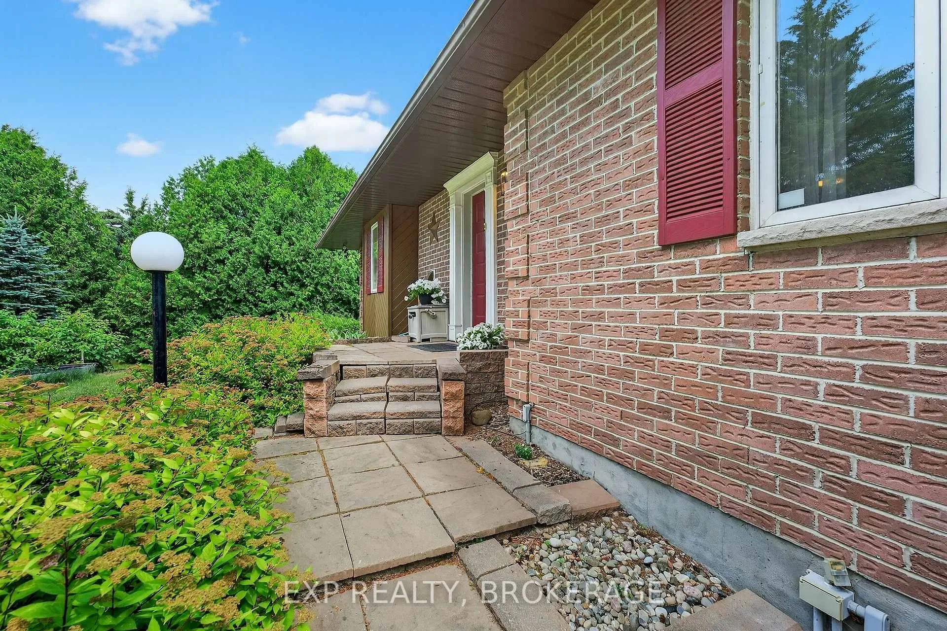 Photo 4 of 1500 Blakey's Point Road, Augusta, Augusta Twp — HOMEH