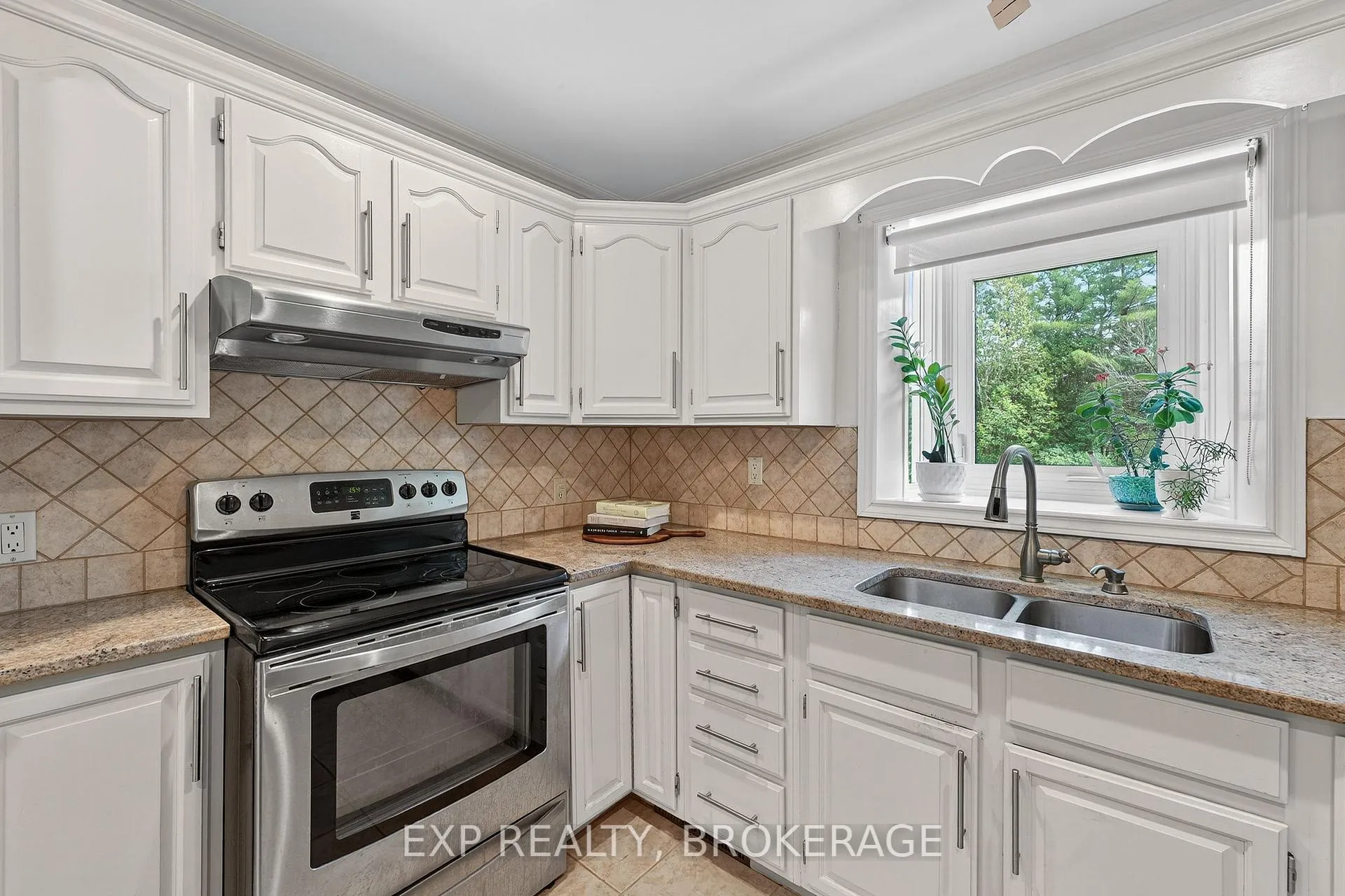 Photo 16 of 1500 Blakey's Point Road, Augusta, Augusta Twp — HOMEH