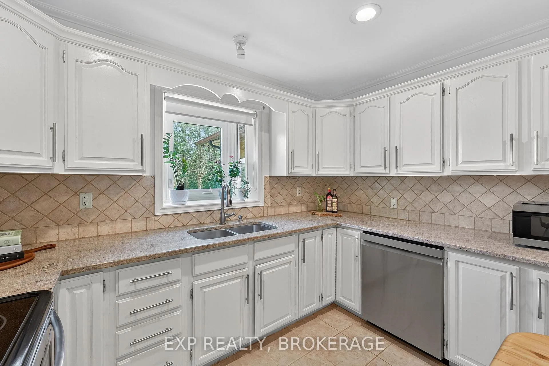 Photo 17 of 1500 Blakey's Point Road, Augusta, Augusta Twp — HOMEH