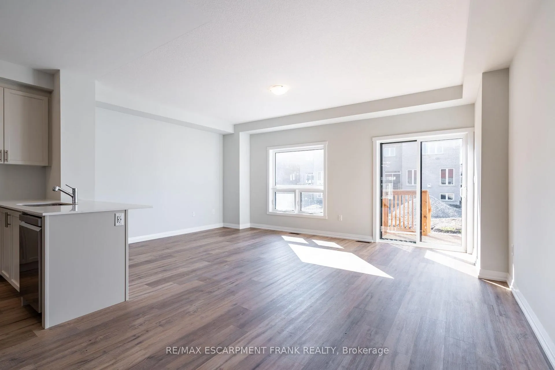 Photo 20 of 237 Lormont Boulevard, Hamilton, Stoney Creek Mountain — HOMEH