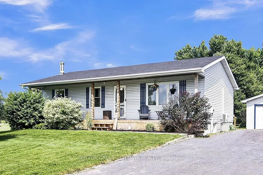 Photo 2 of 16979 McNeil Road, North Stormont, North Stormont (Roxborough) Twp — HOMEH