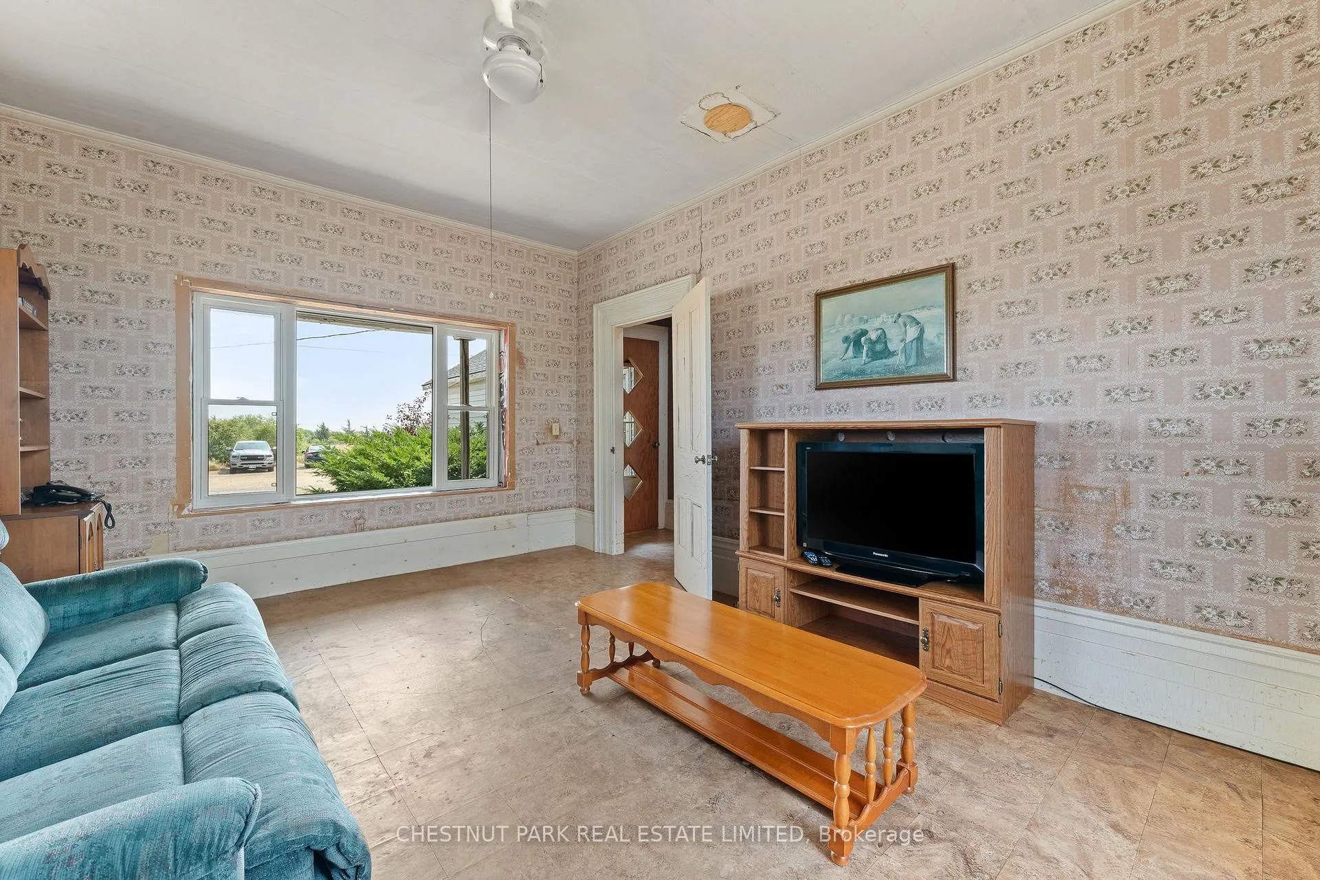 Photo 11 of 403 Closson Road, Prince Edward County, Hillier — HOMEH