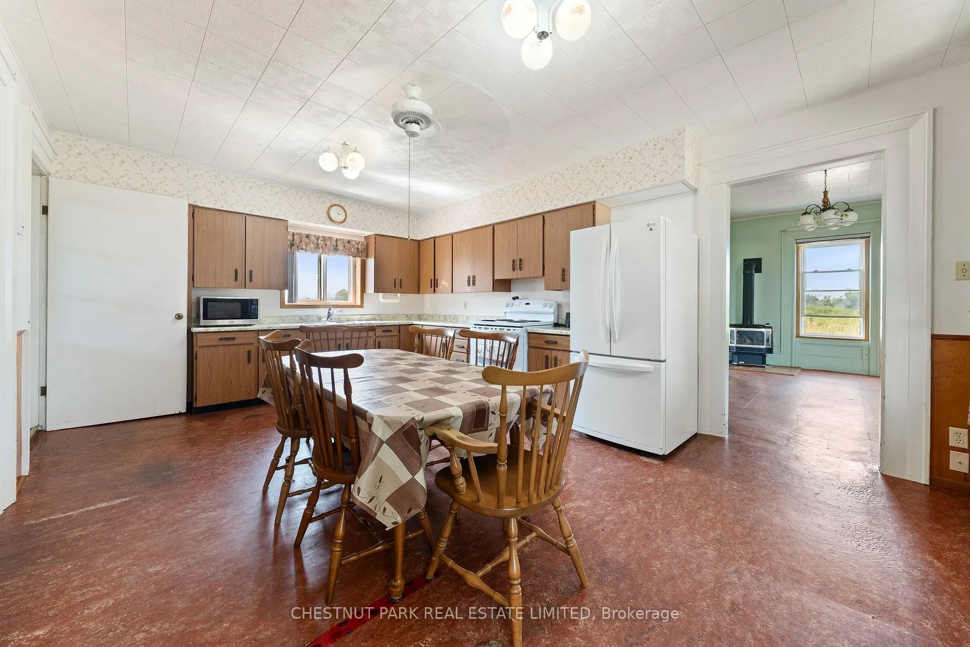 Photo 16 of 403 Closson Road, Prince Edward County, Hillier — HOMEH