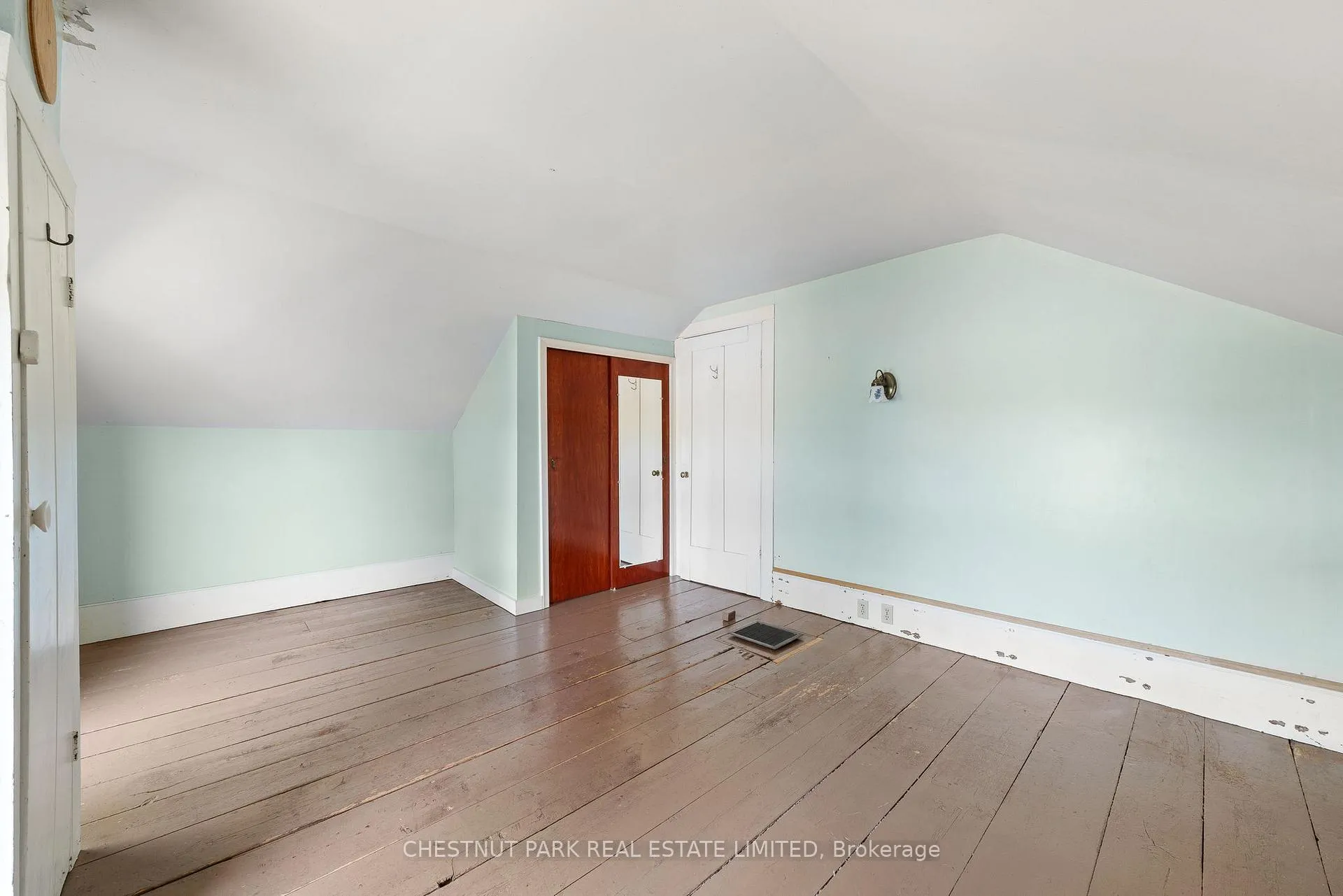 Photo 25 of 403 Closson Road, Prince Edward County, Hillier — HOMEH