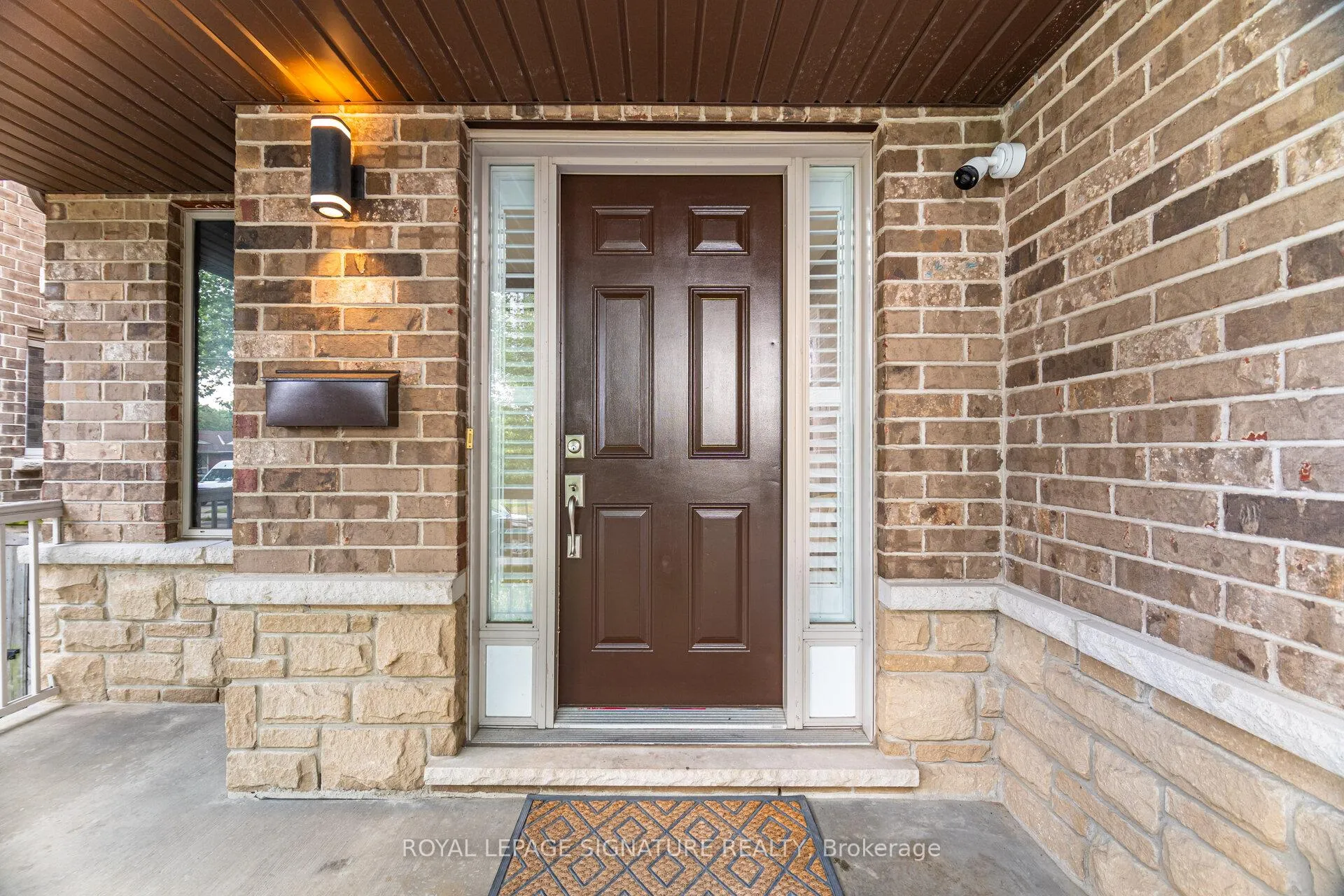 Photo 3 of 169 East 8th Street, Hamilton, Centremount — HOMEH