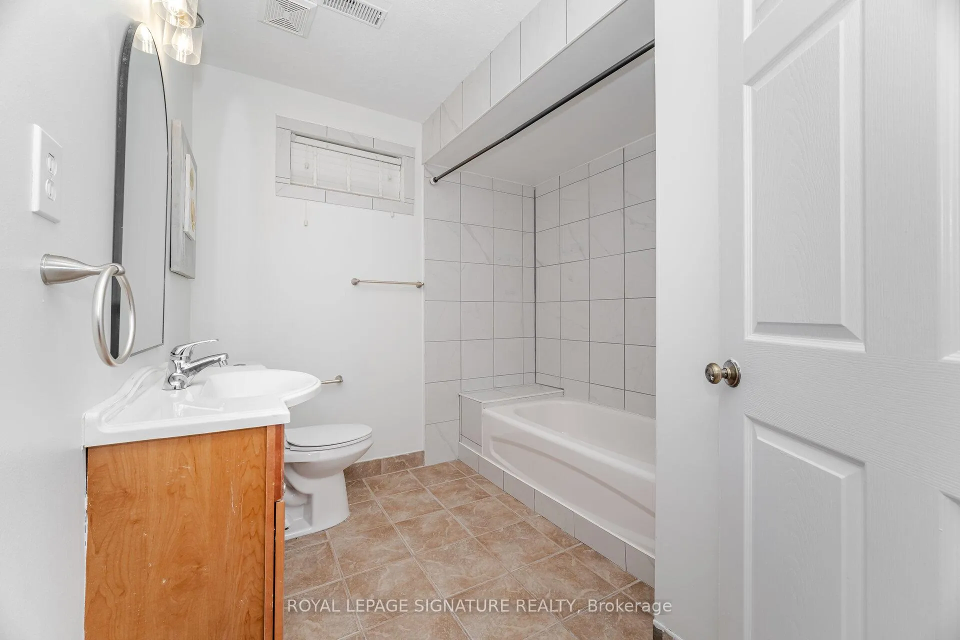Photo 42 of 169 East 8th Street, Hamilton, Centremount — HOMEH