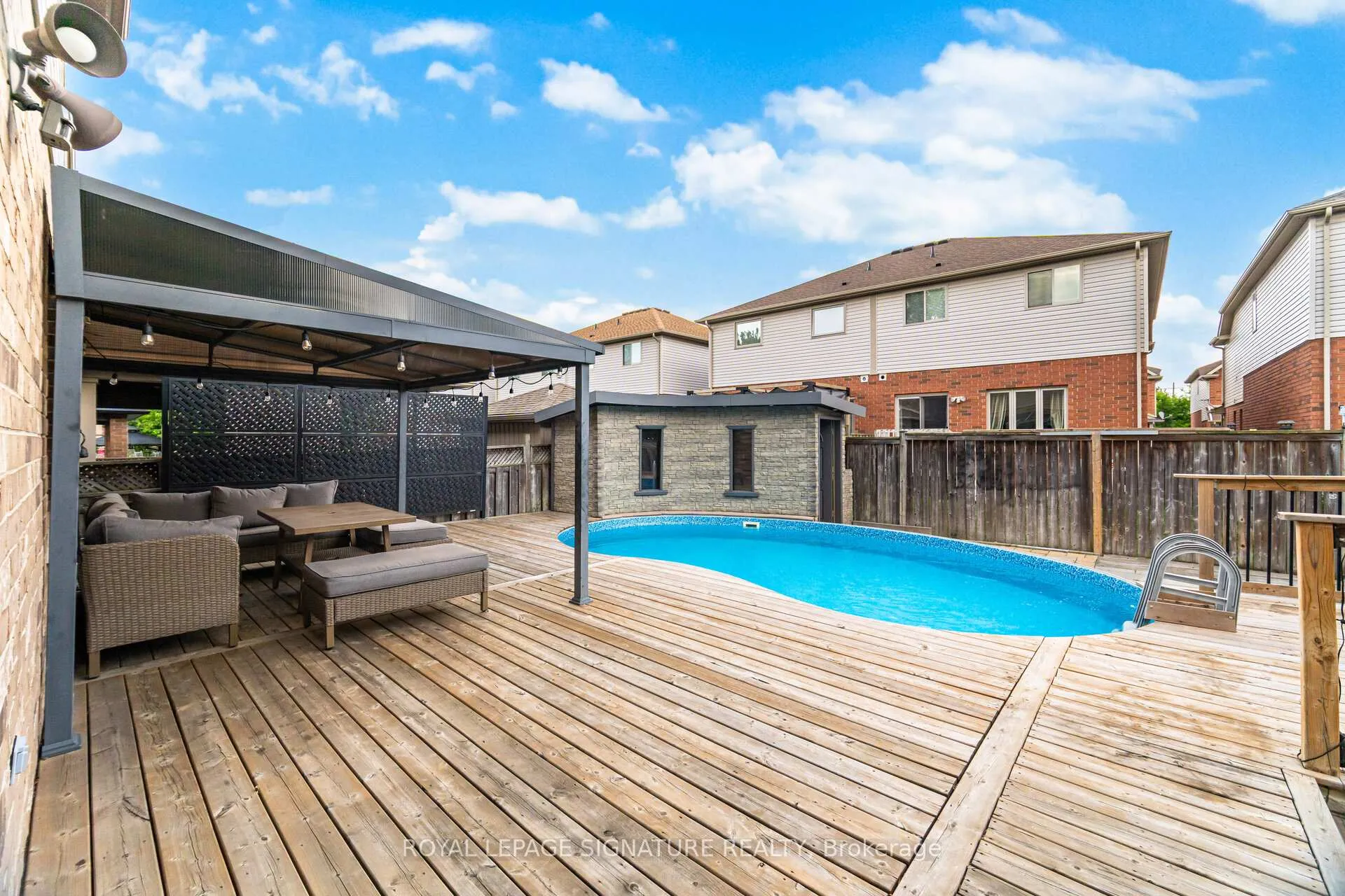 Photo 44 of 169 East 8th Street, Hamilton, Centremount — HOMEH