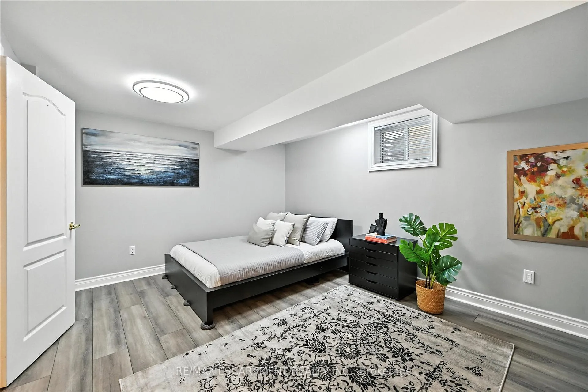 Photo 33 of 10 Yorkview Place, Hamilton, Cootes Paradise — HOMEH