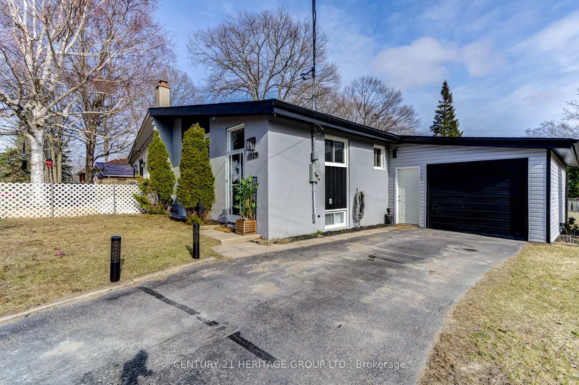 Photo 3 of 1329 Everton Road, Midland — HOMEH