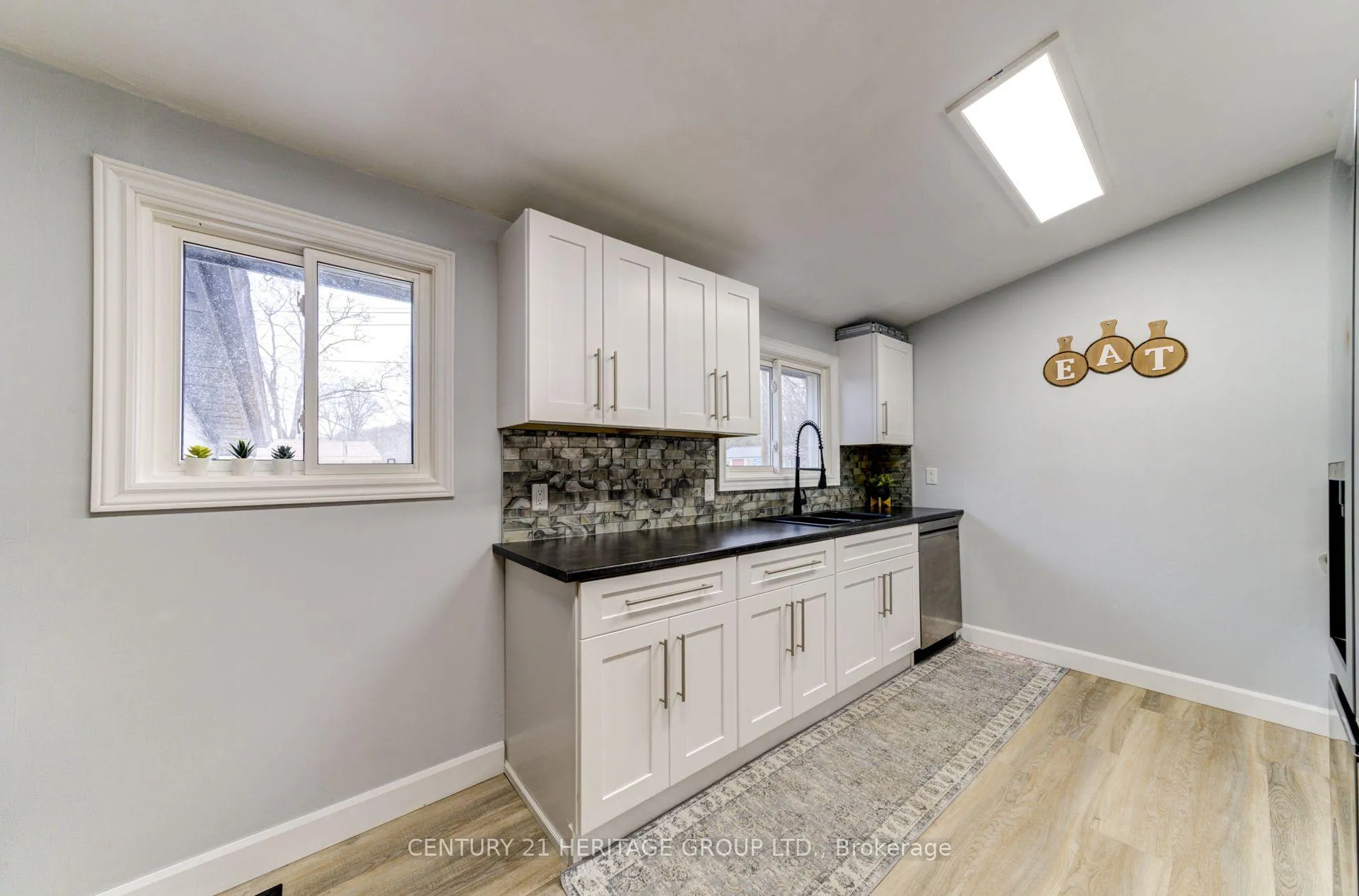 Photo 11 of 1329 Everton Road, Midland — HOMEH