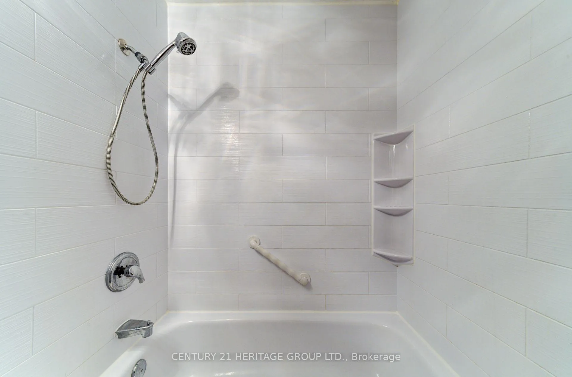 Photo 24 of 1329 Everton Road, Midland — HOMEH