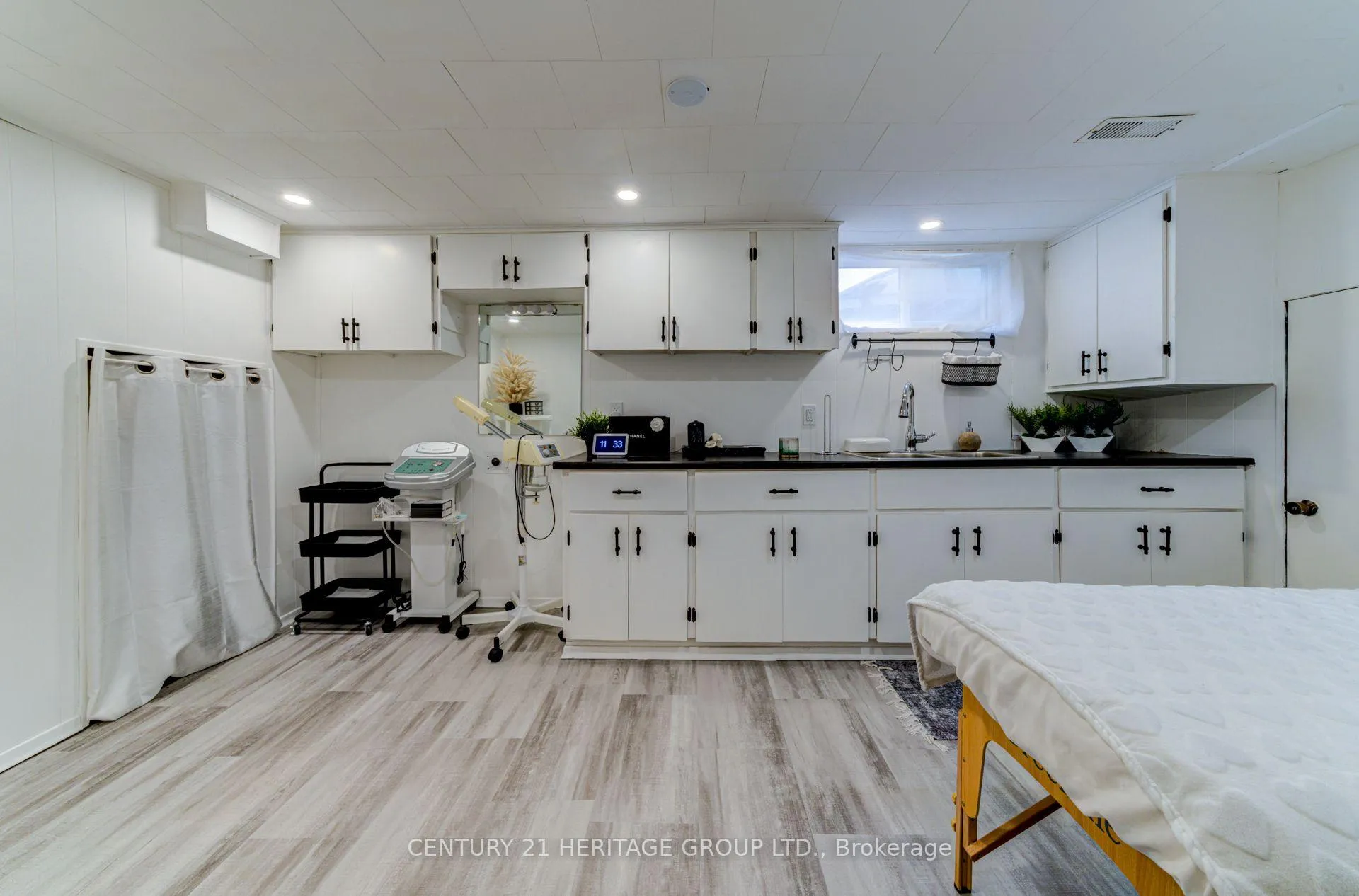 Photo 31 of 1329 Everton Road, Midland — HOMEH