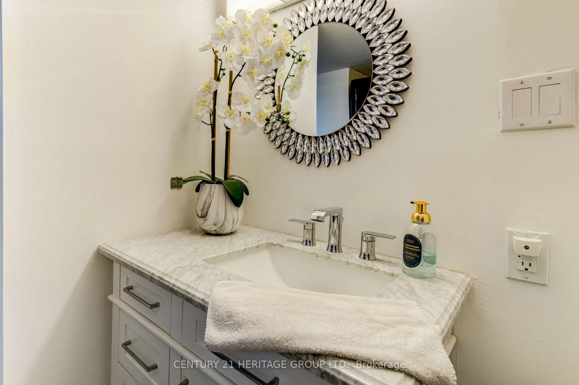Photo 35 of 1329 Everton Road, Midland — HOMEH