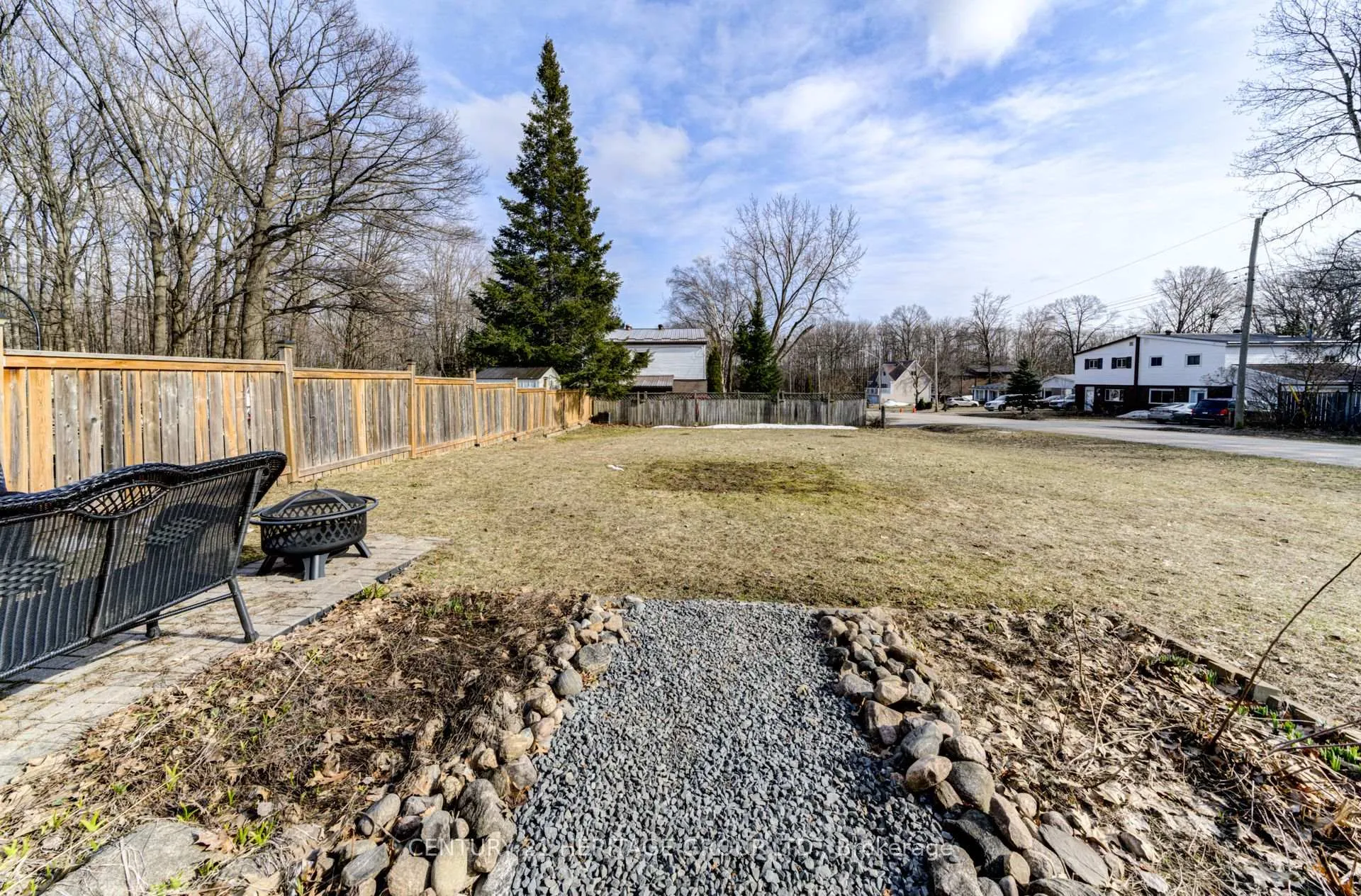 Photo 37 of 1329 Everton Road, Midland — HOMEH