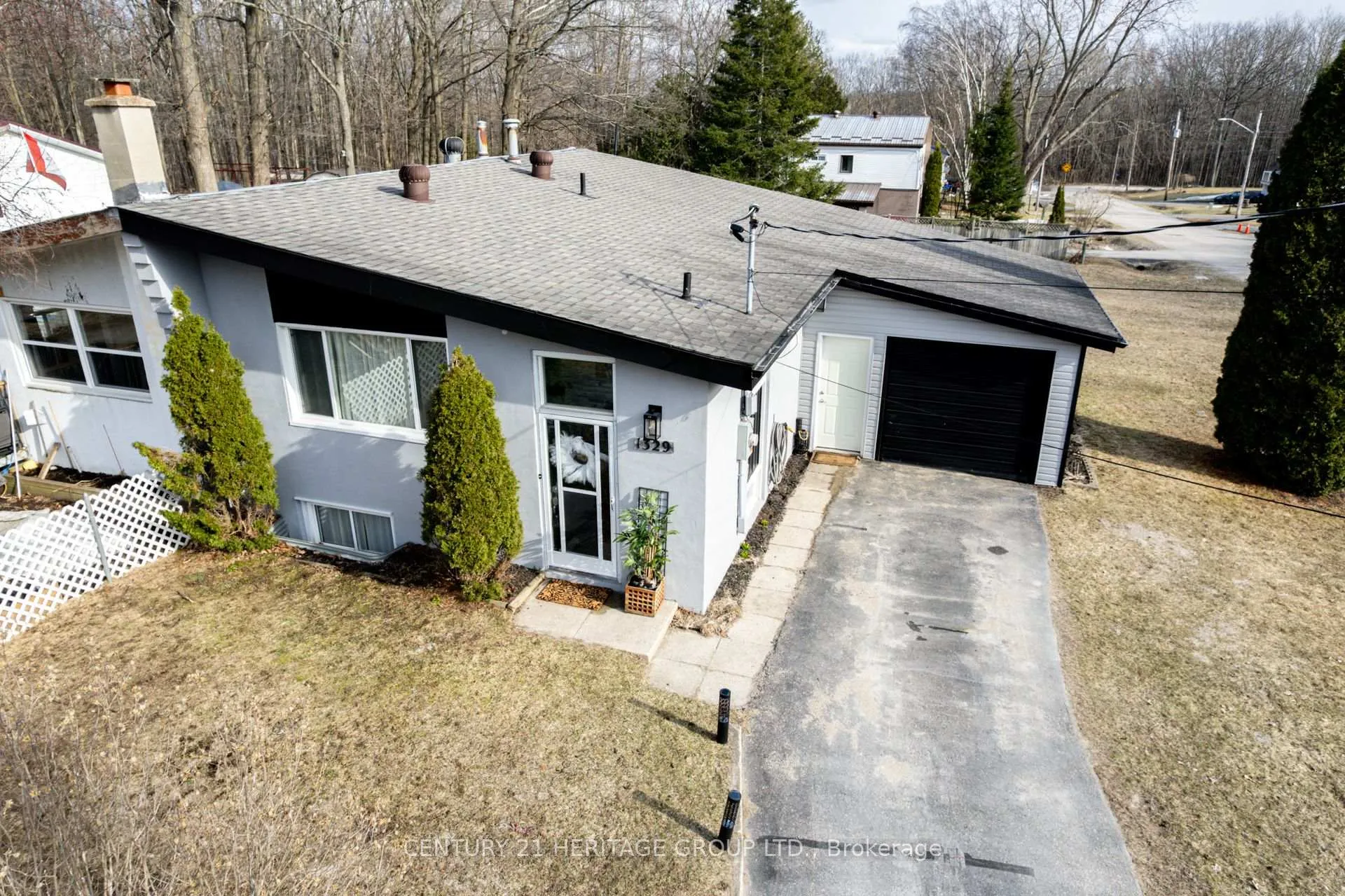Photo 44 of 1329 Everton Road, Midland — HOMEH