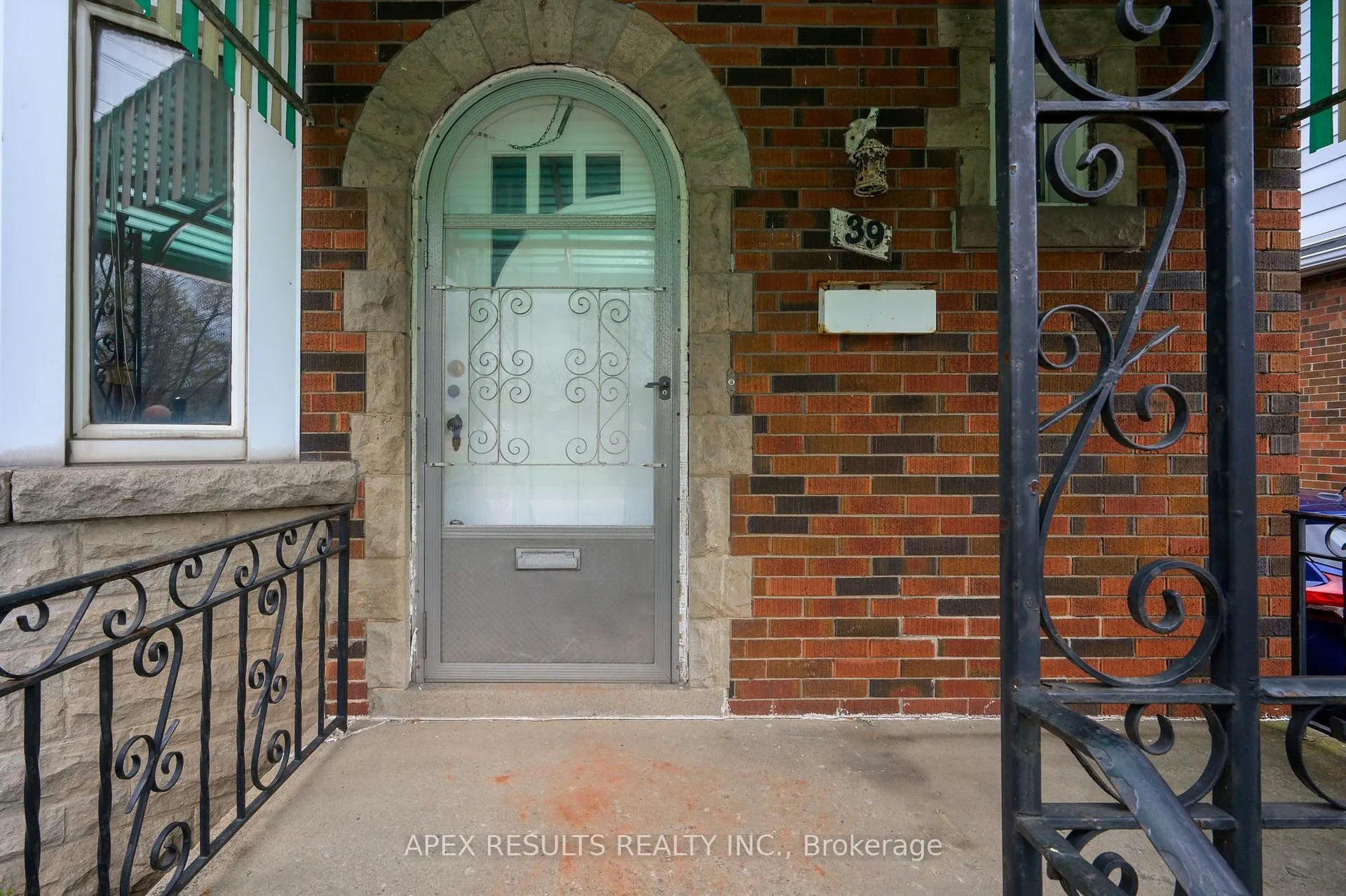 Photo 7 of 39 Strathearne Avenue, Hamilton, Homeside — HOMEH