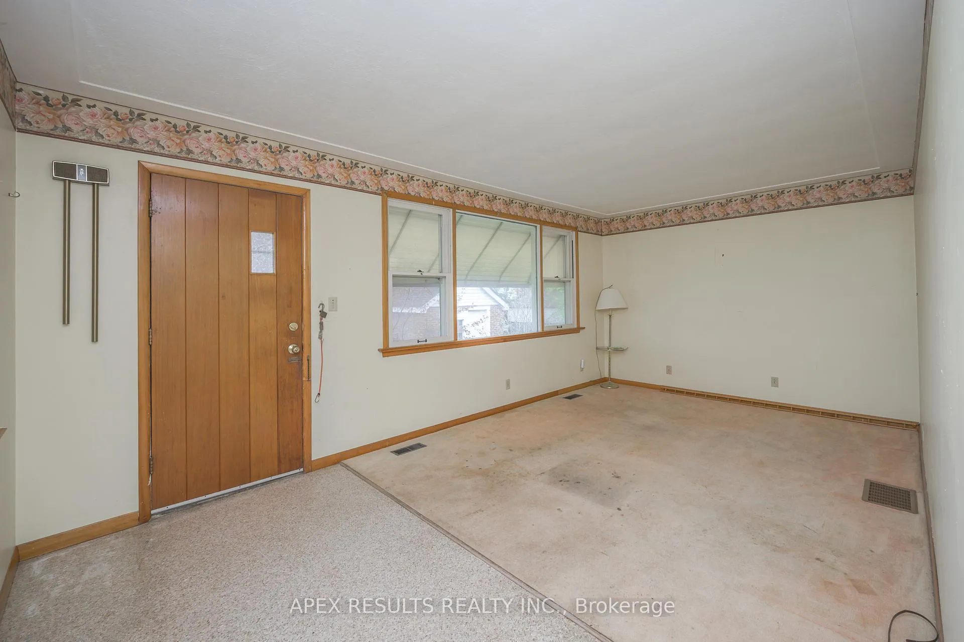 Photo 17 of 39 Strathearne Avenue, Hamilton, Homeside — HOMEH