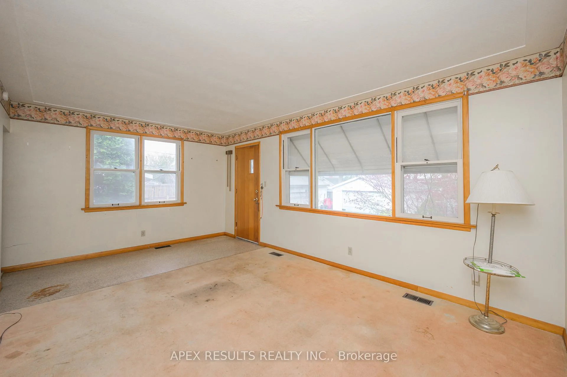 Photo 18 of 39 Strathearne Avenue, Hamilton, Homeside — HOMEH