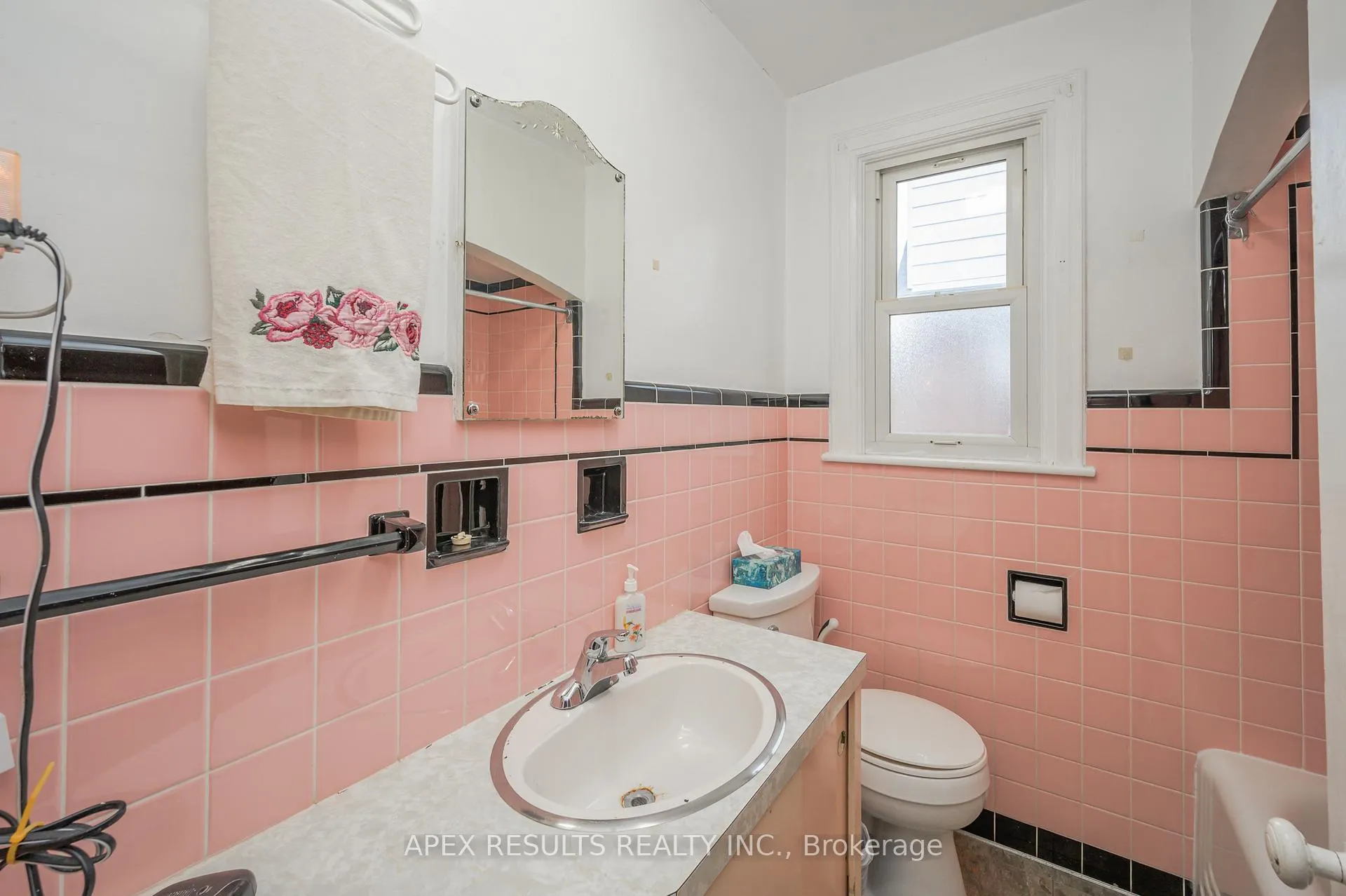 Photo 21 of 39 Strathearne Avenue, Hamilton, Homeside — HOMEH