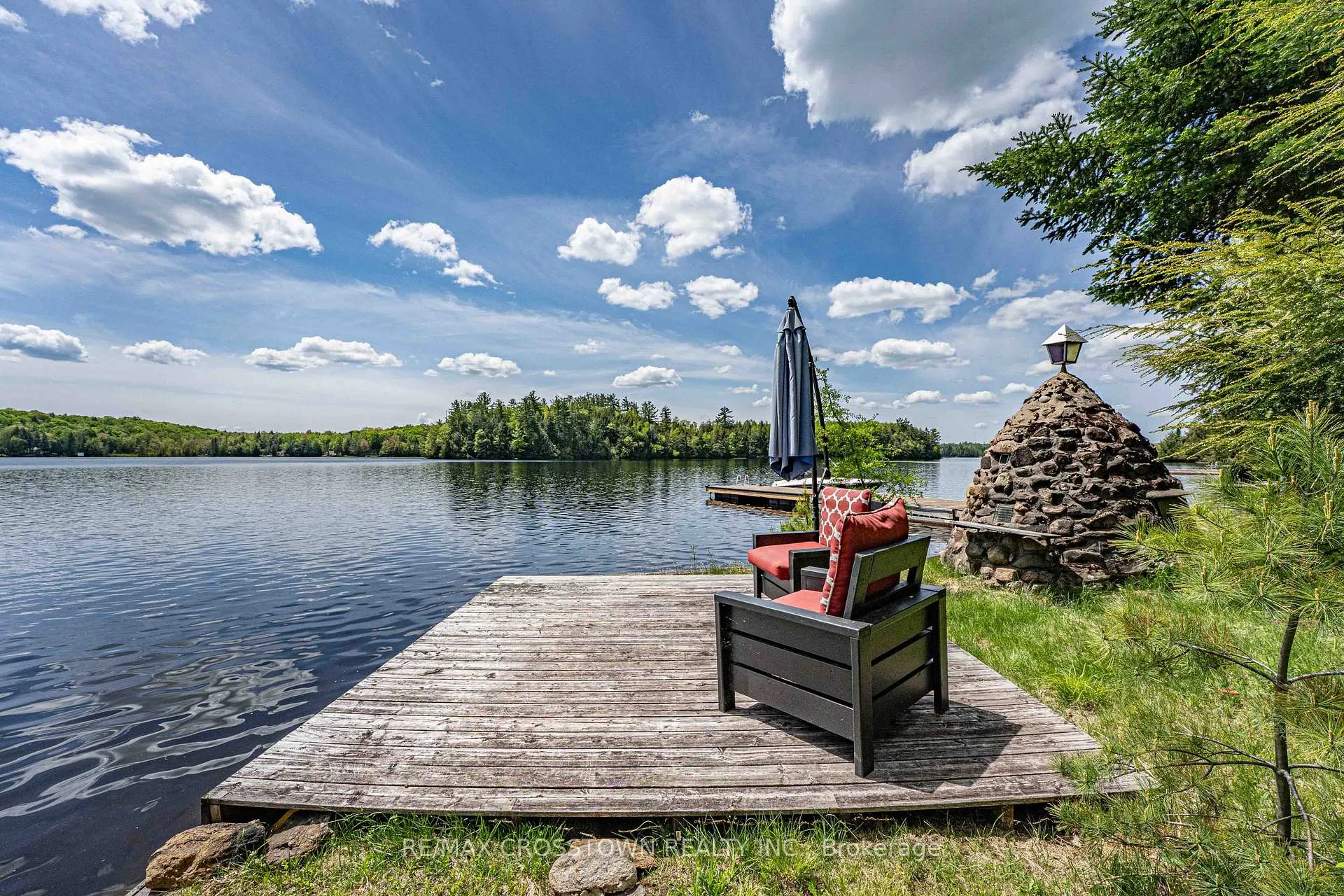 Photo 5 of 228 MacBeth Island, Bracebridge, Oakley — HOMEH