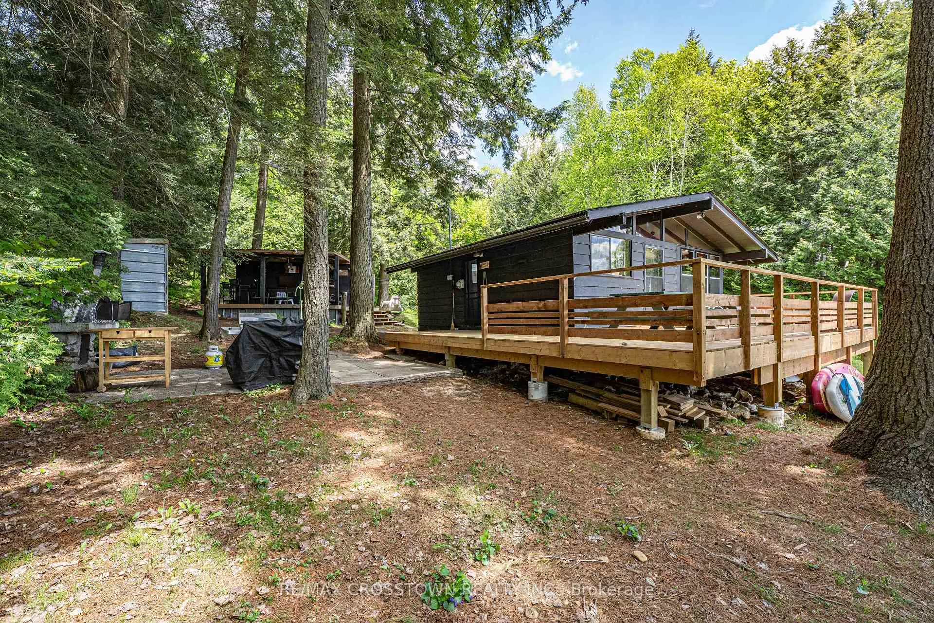 Photo 13 of 228 MacBeth Island, Bracebridge, Oakley — HOMEH