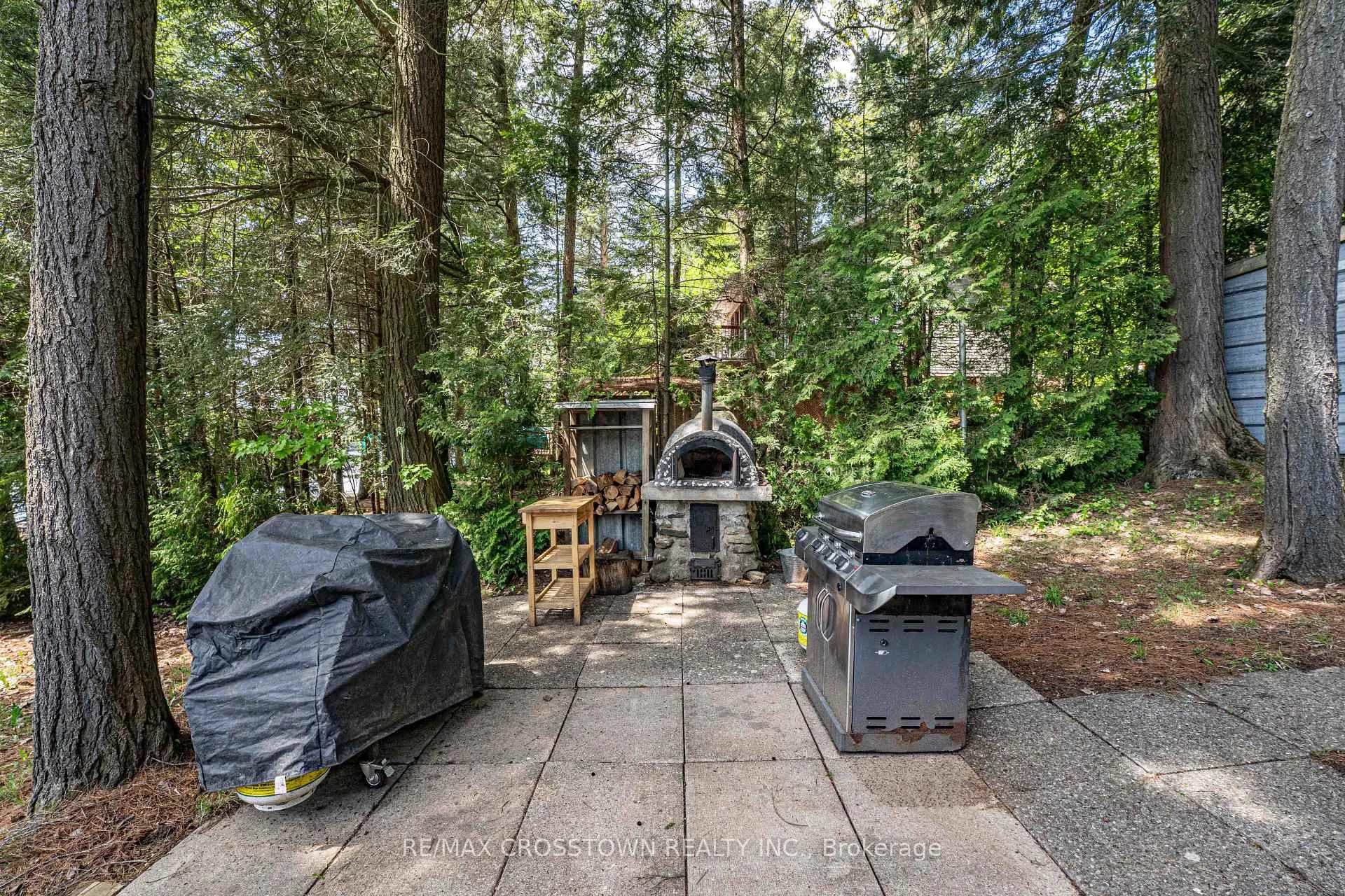 Photo 14 of 228 MacBeth Island, Bracebridge, Oakley — HOMEH