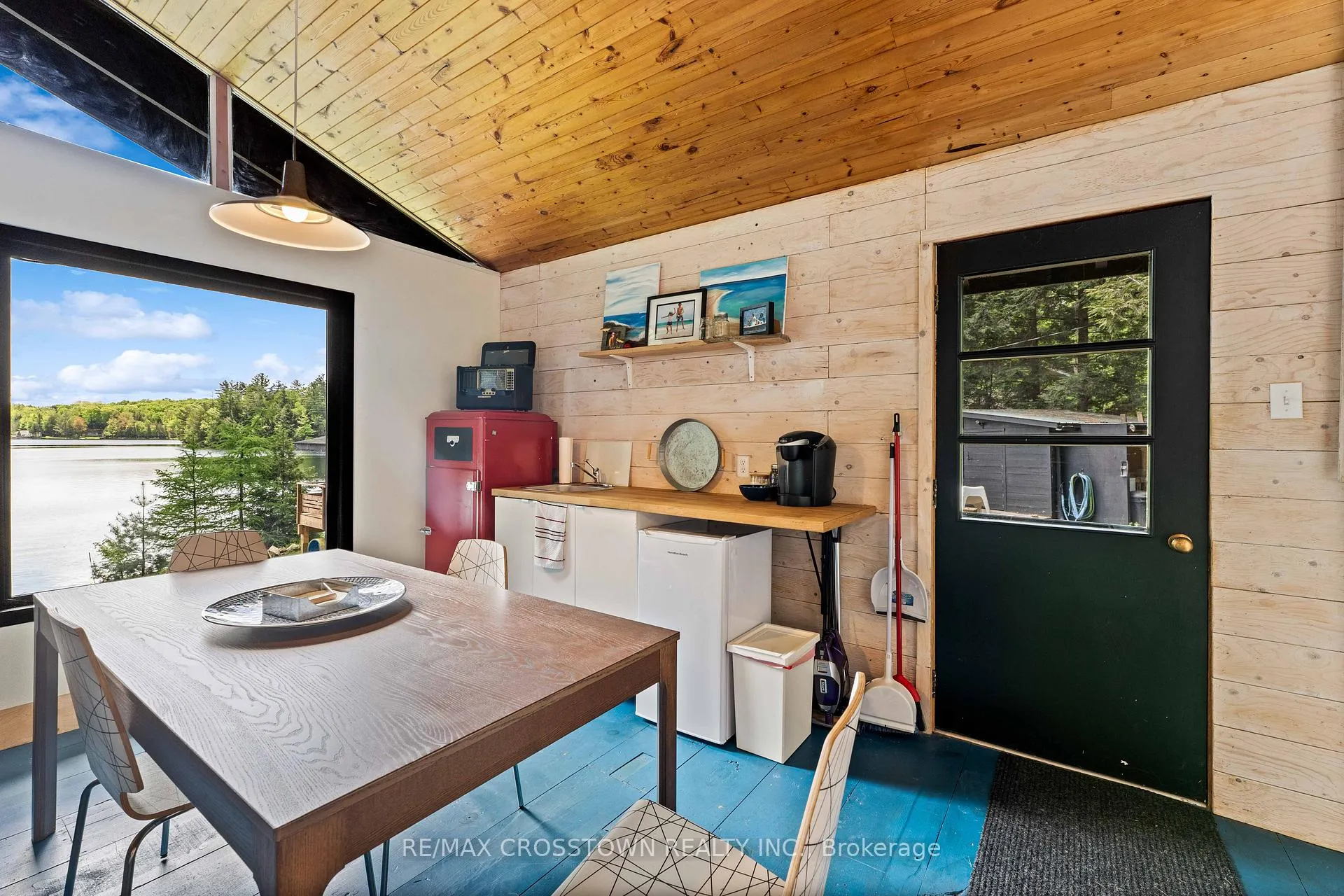 Photo 25 of 228 MacBeth Island, Bracebridge, Oakley — HOMEH
