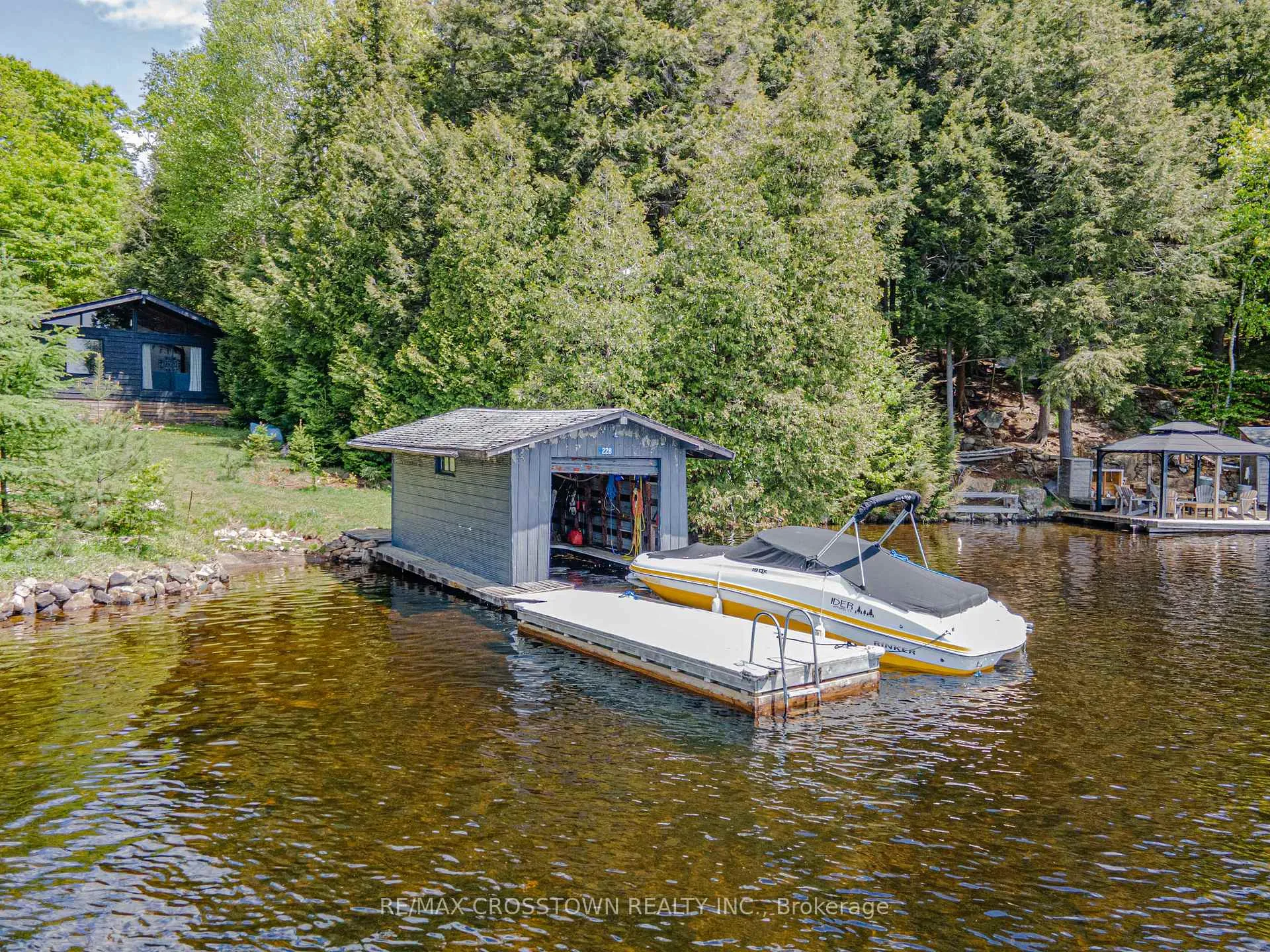 Photo 43 of 228 MacBeth Island, Bracebridge, Oakley — HOMEH