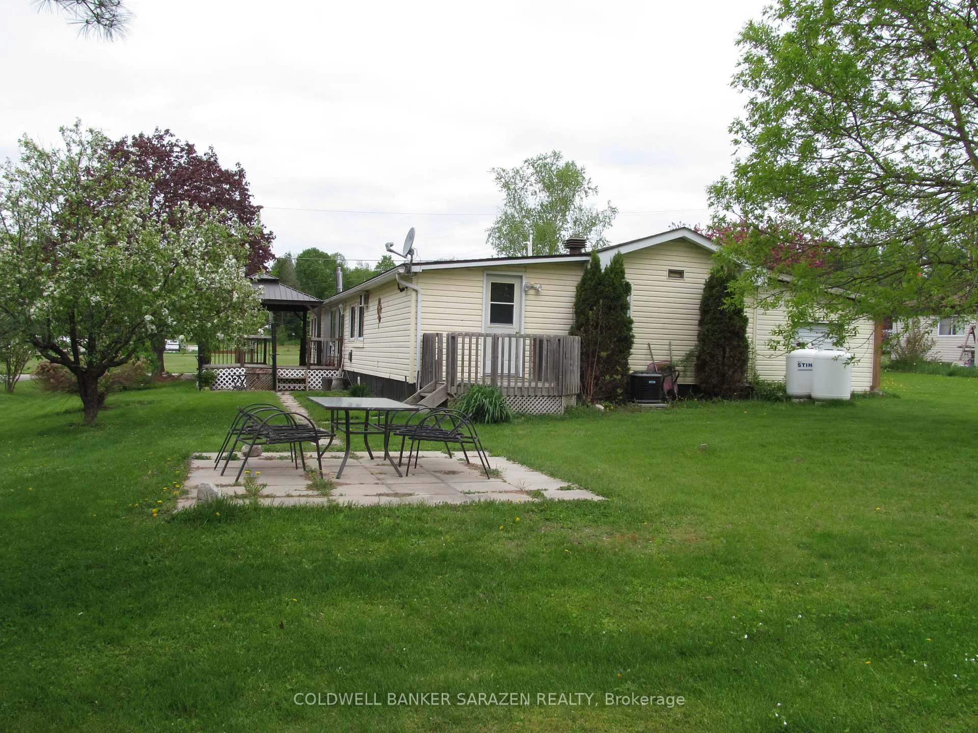 Photo 30 of 21 Lakefront Lane, McNab/Braeside, Mcnab/Braeside Twps — HOMEH