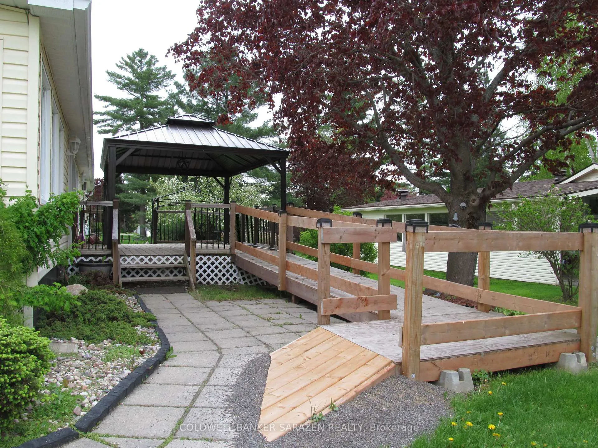 Photo 31 of 21 Lakefront Lane, McNab/Braeside, Mcnab/Braeside Twps — HOMEH