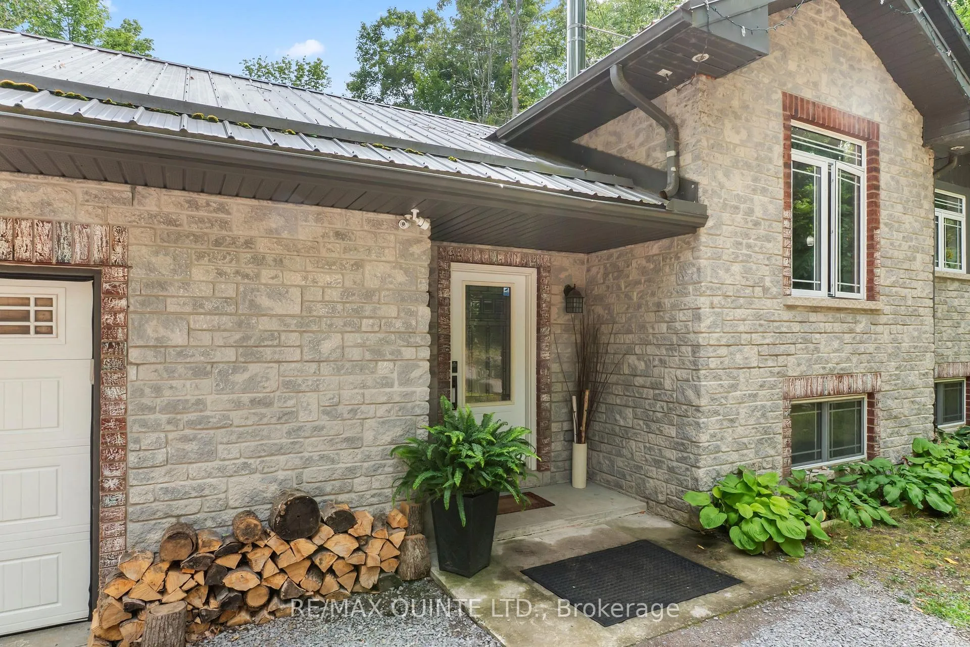 Photo 2 of 134 Molloy Road, Prince Edward County, Sophiasburg Ward — HOMEH