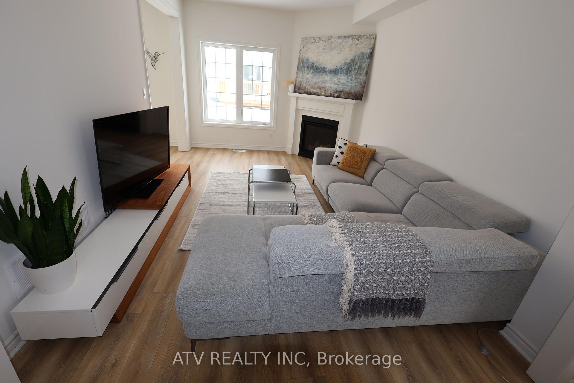 Photo 8 of 232 Mckenzie Drive, Clearview, Stayner — HOMEH