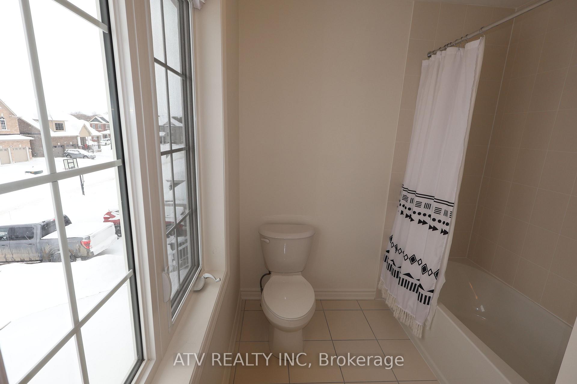 Photo 28 of 232 Mckenzie Drive, Clearview, Stayner — HOMEH