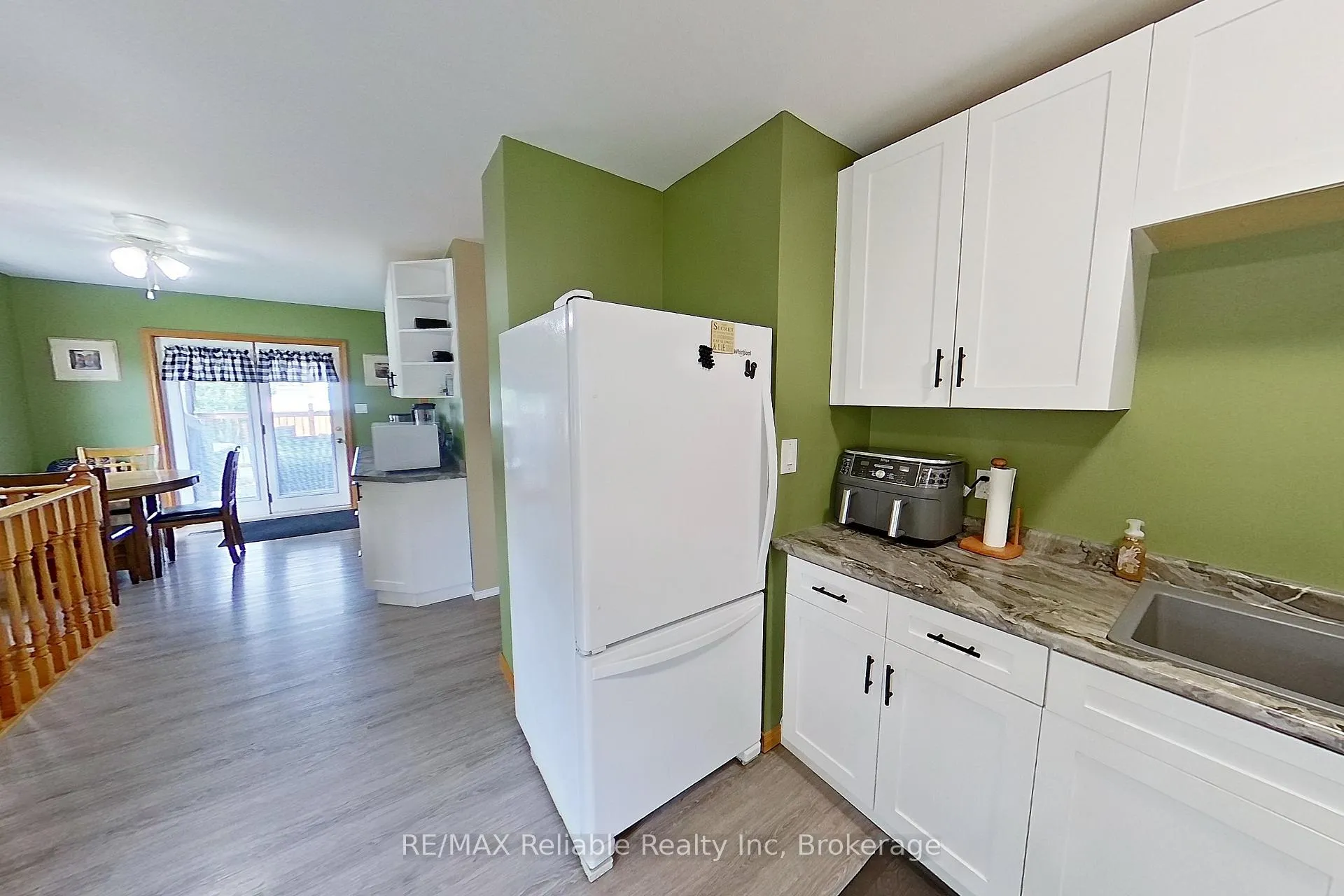 Photo 6 of 386 James Street, Central Huron, Clinton — HOMEH