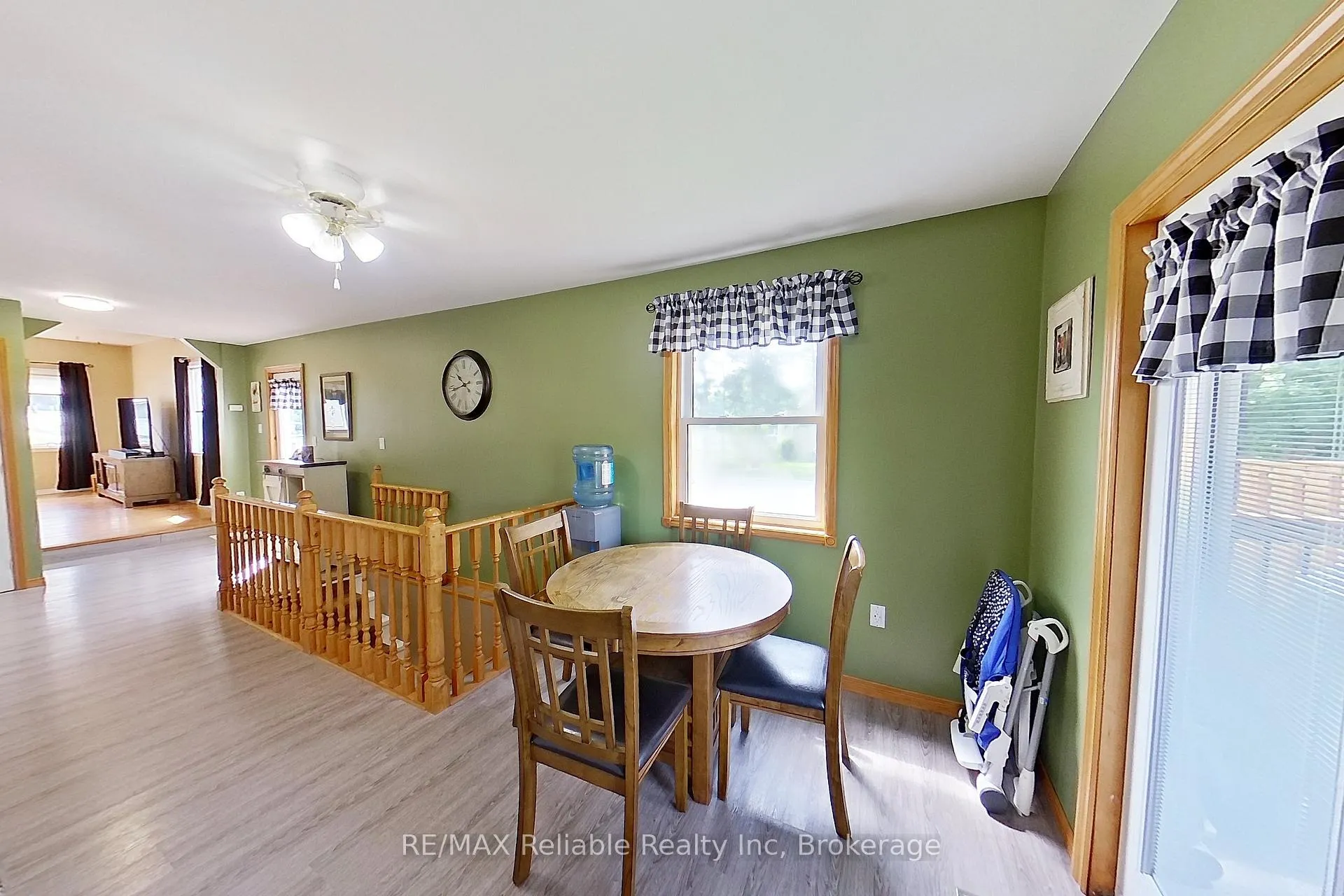 Photo 10 of 386 James Street, Central Huron, Clinton — HOMEH