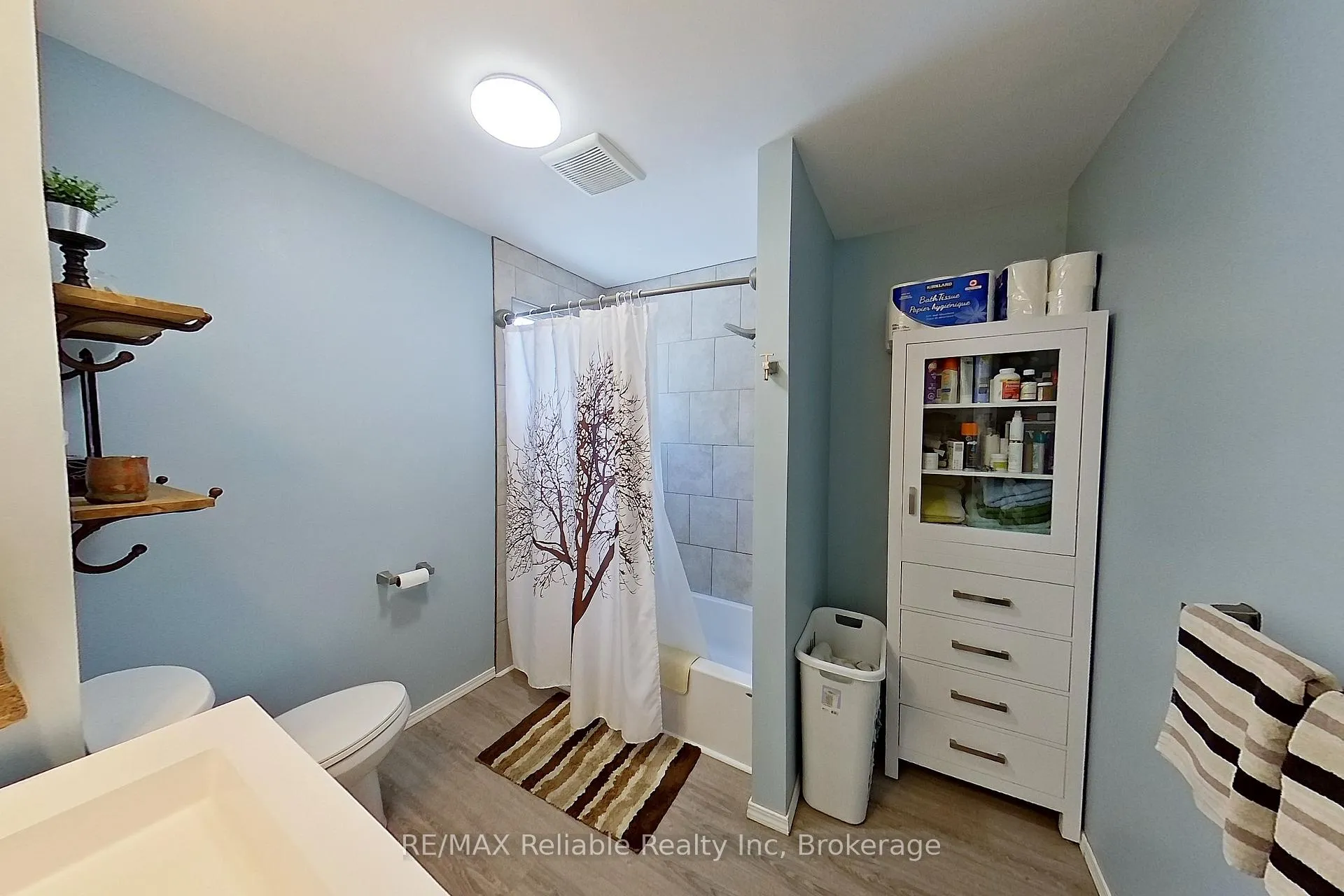Photo 13 of 386 James Street, Central Huron, Clinton — HOMEH