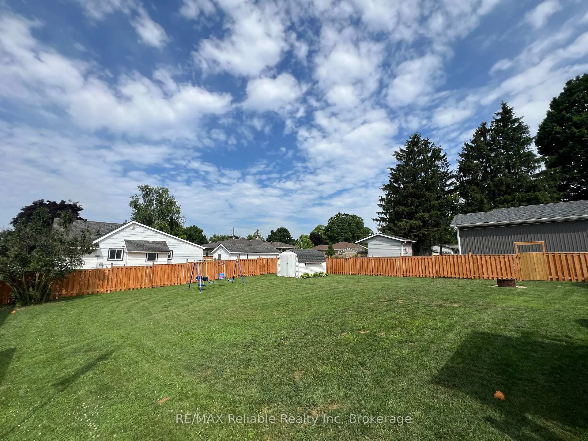 Photo 37 of 386 James Street, Central Huron, Clinton — HOMEH