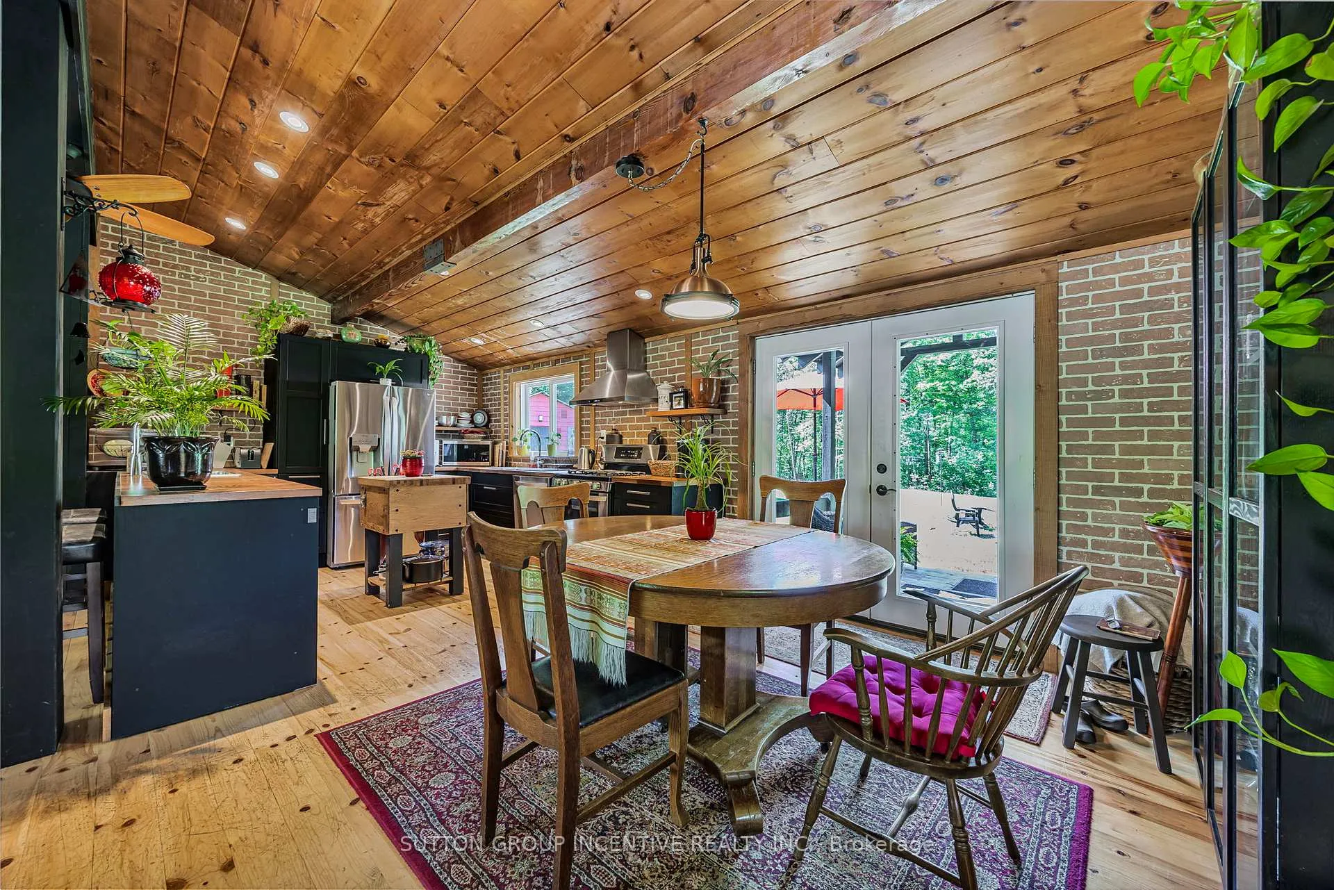 Photo 9 of 1559 118 Highway E, Bracebridge, Draper — HOMEH