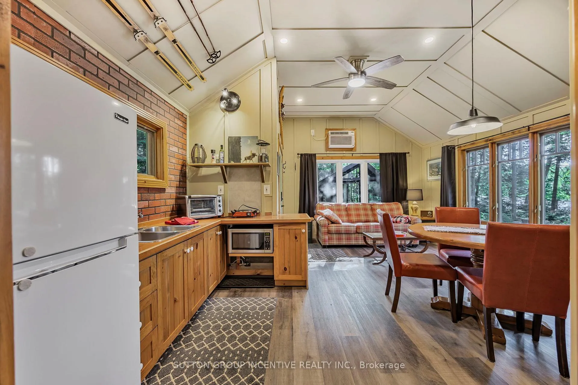 Photo 28 of 1559 118 Highway E, Bracebridge, Draper — HOMEH