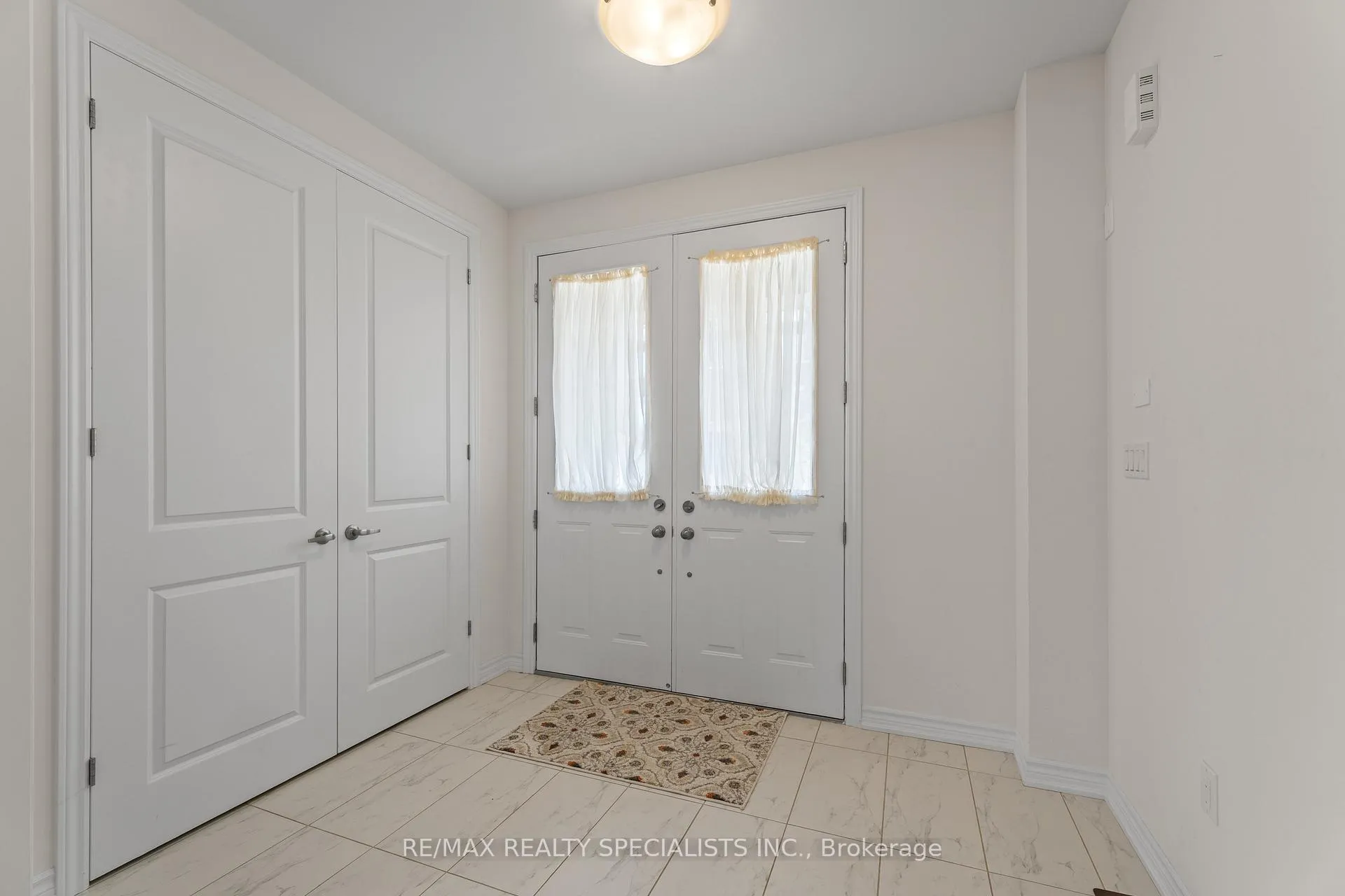 Photo 5 of 74 Camino Real Drive, Caledon, Rural Caledon — HOMEH